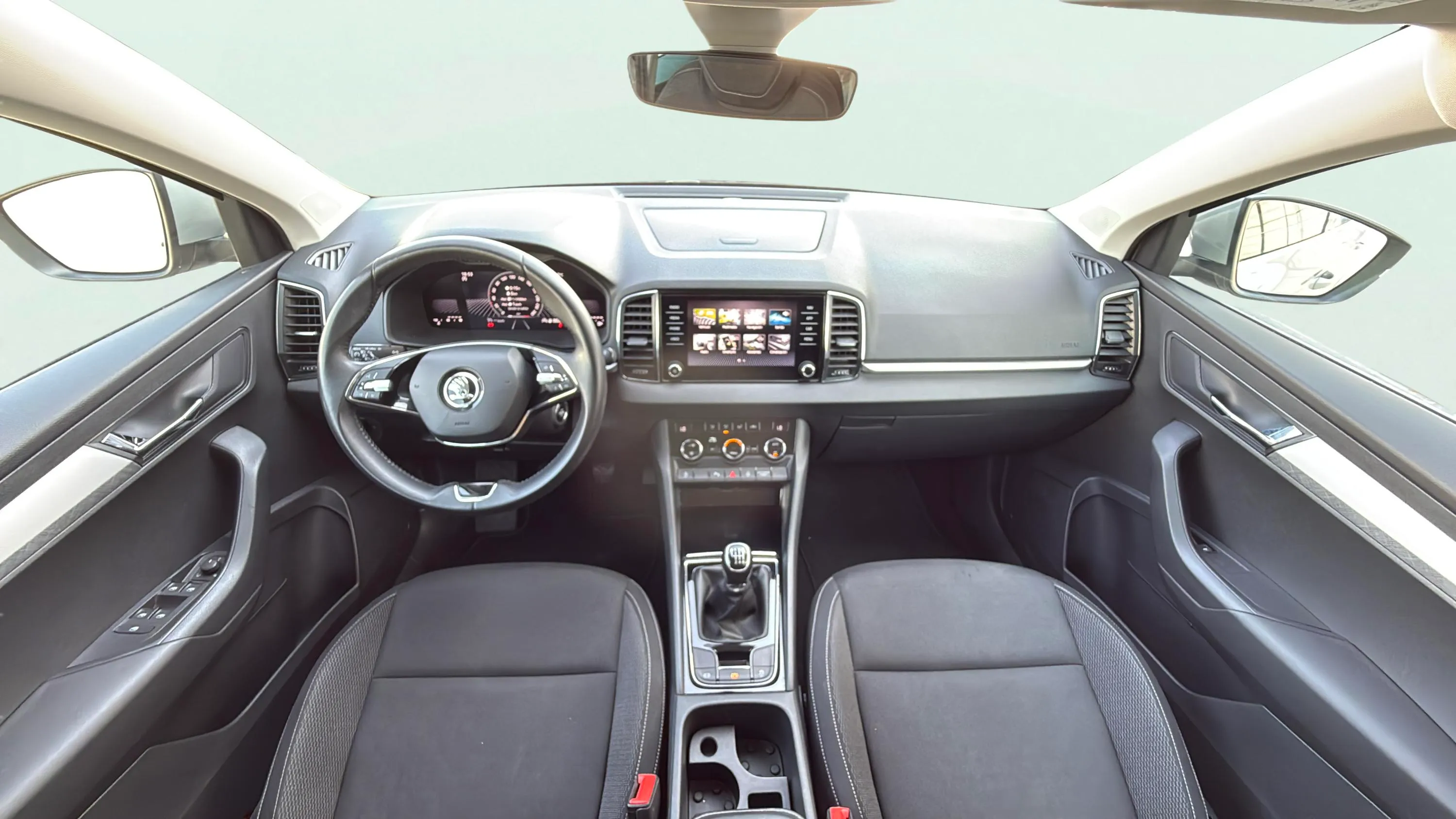 Škoda Karoq 2.0 TDI Selection - foto 10