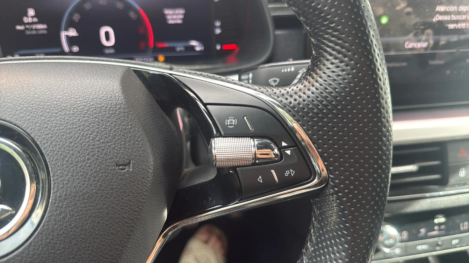 Škoda Scala 1.0 TSI Sport Plus - foto 19