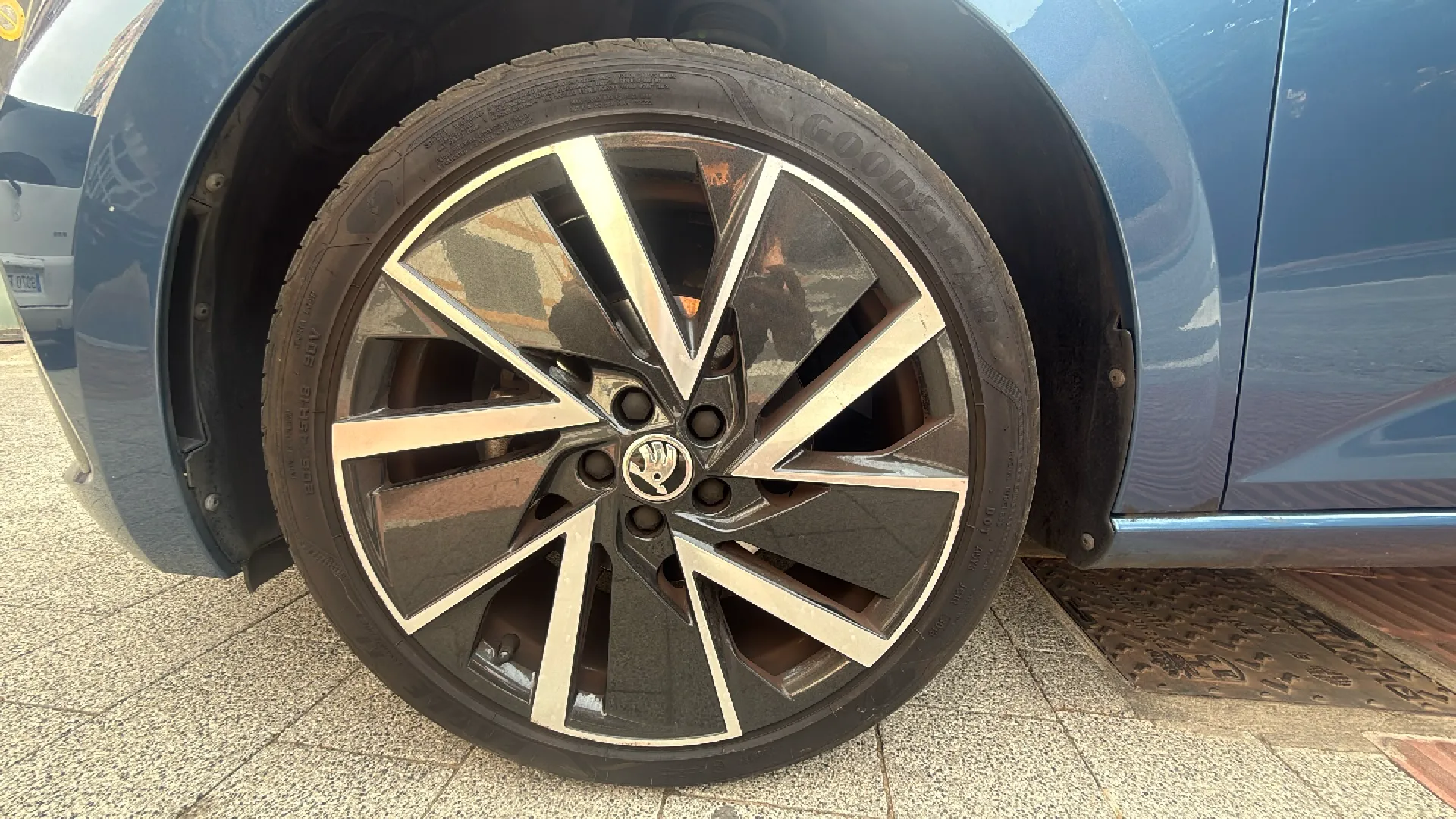Škoda Scala 1.0 TSI Sport Plus - foto 17