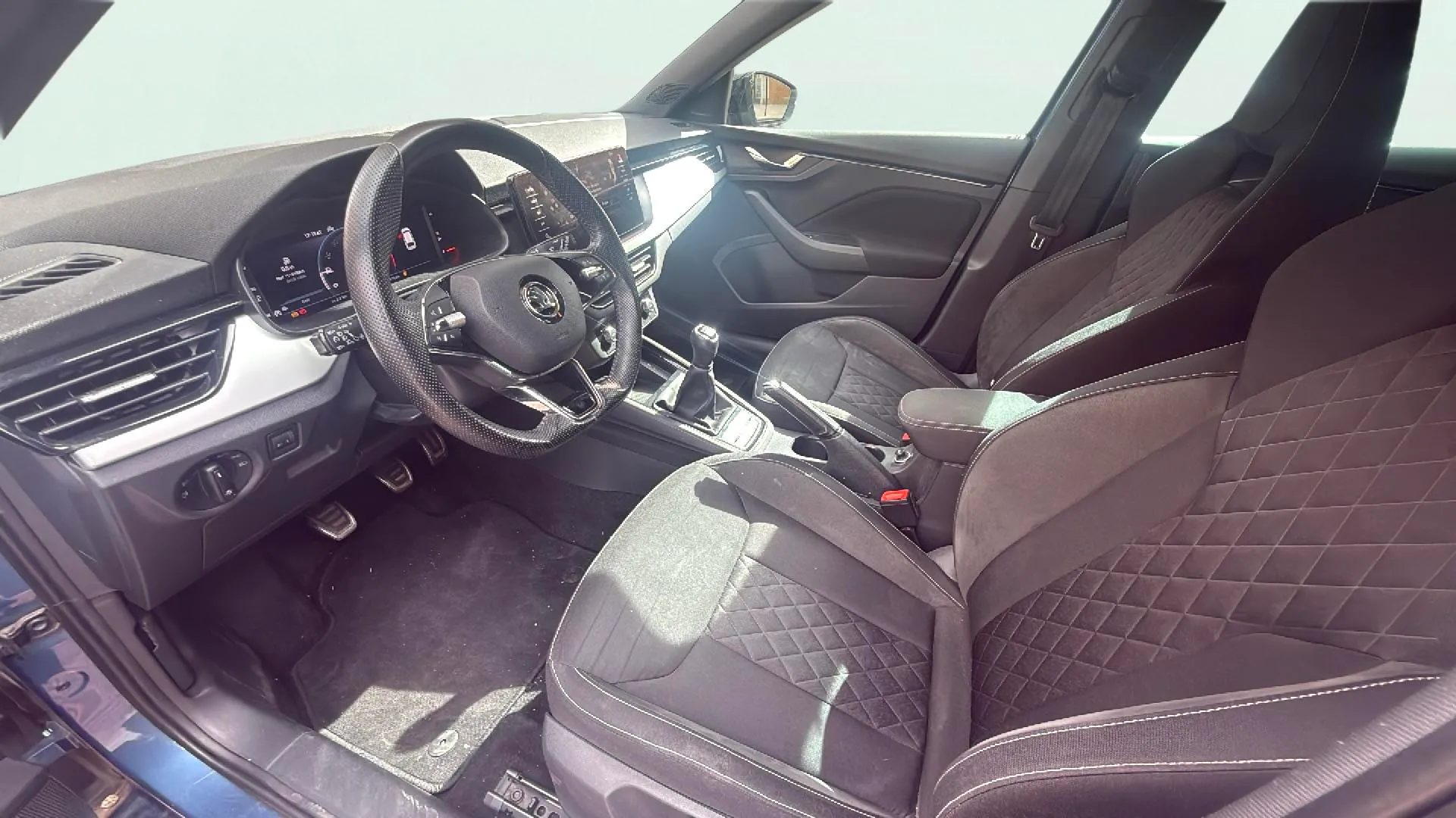 Škoda Scala 1.0 TSI Sport Plus - foto 13
