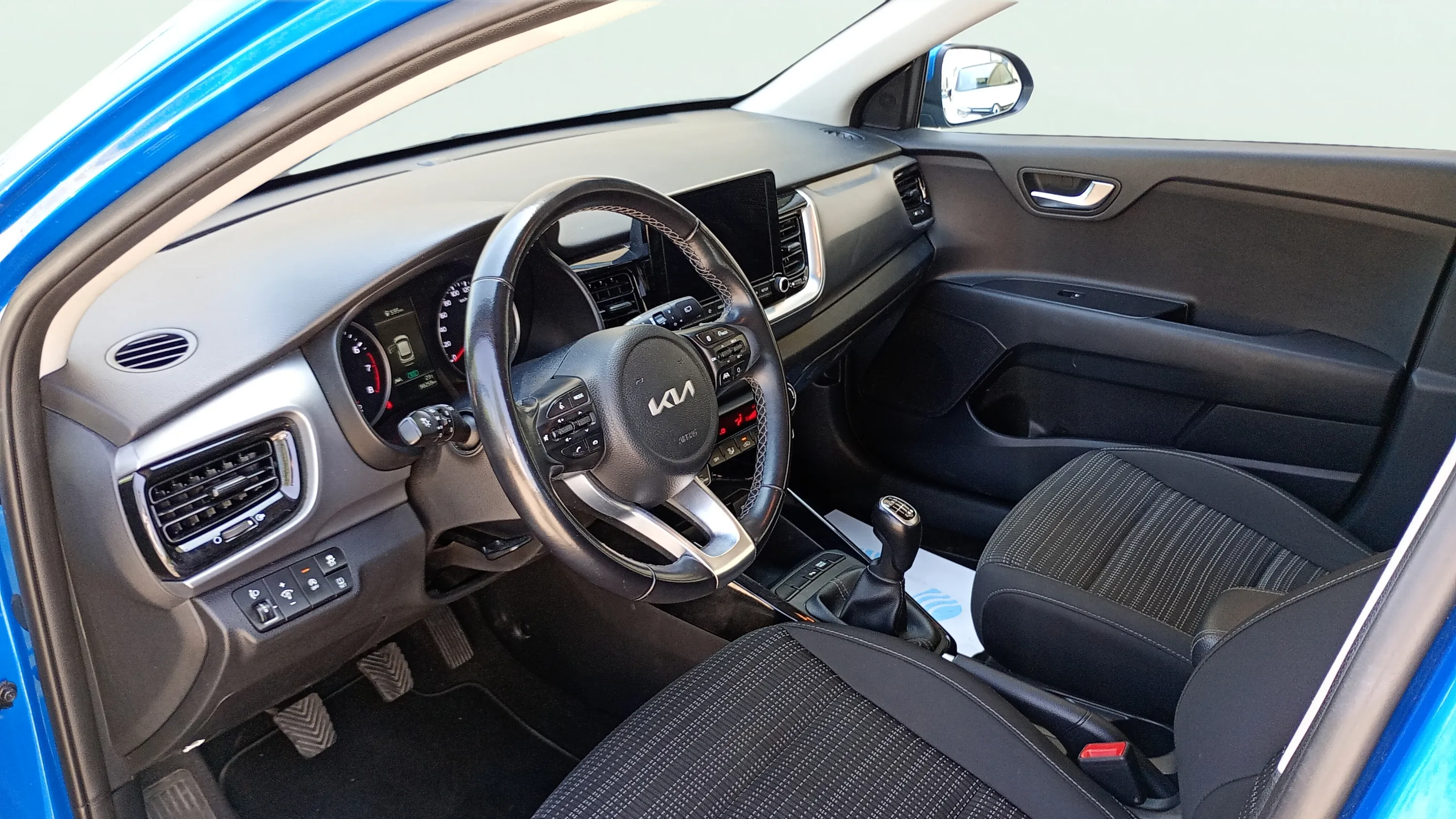 Kia Stonic 1.0 T-GDi MHEV Drive - foto 12
