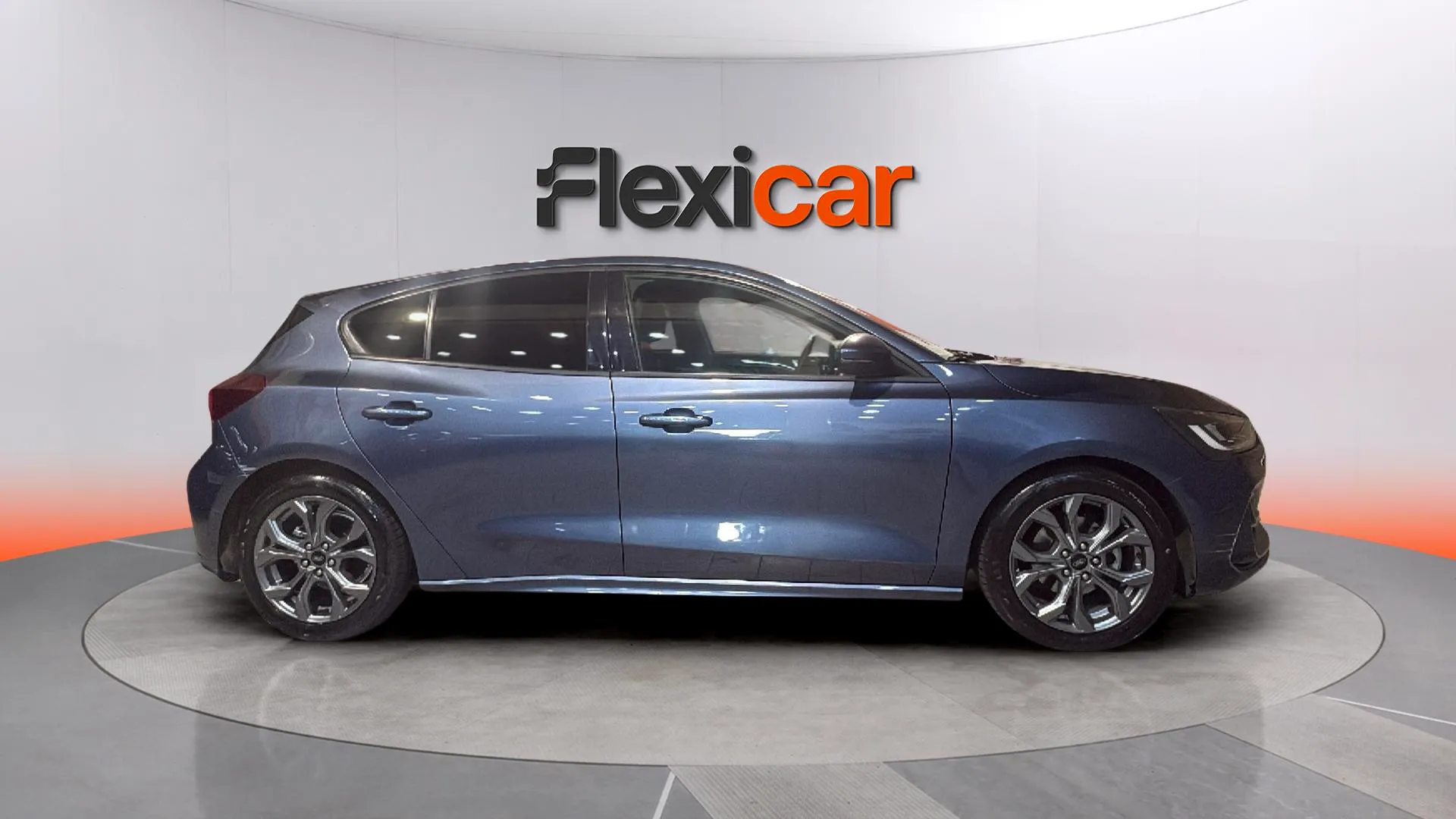 Ford Focus 1.0 EcoBoost MHEV ST-Line - foto 8