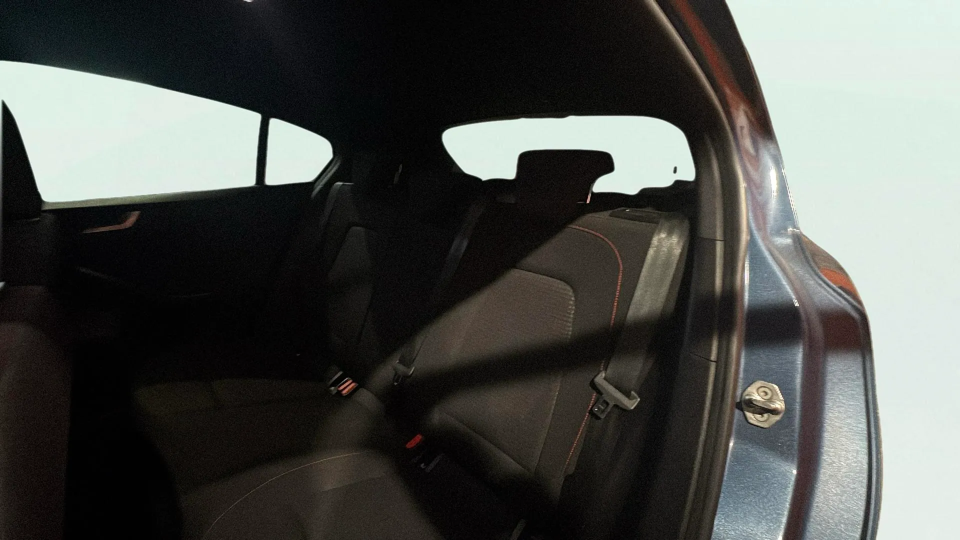 Ford Focus 1.0 EcoBoost MHEV ST-Line - foto 18