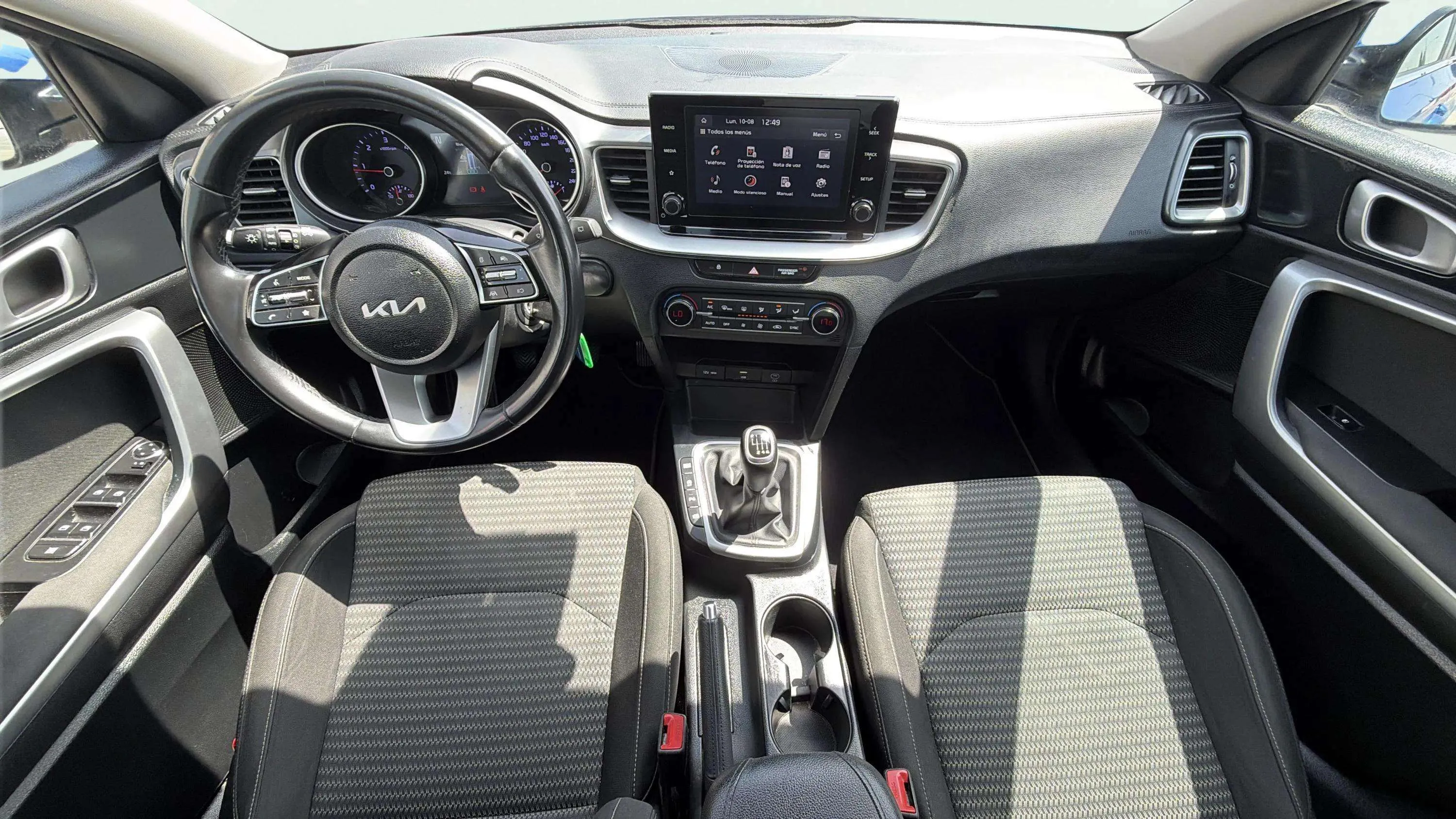 Kia Ceed 1.6 MHEV iMT Drive - foto 10