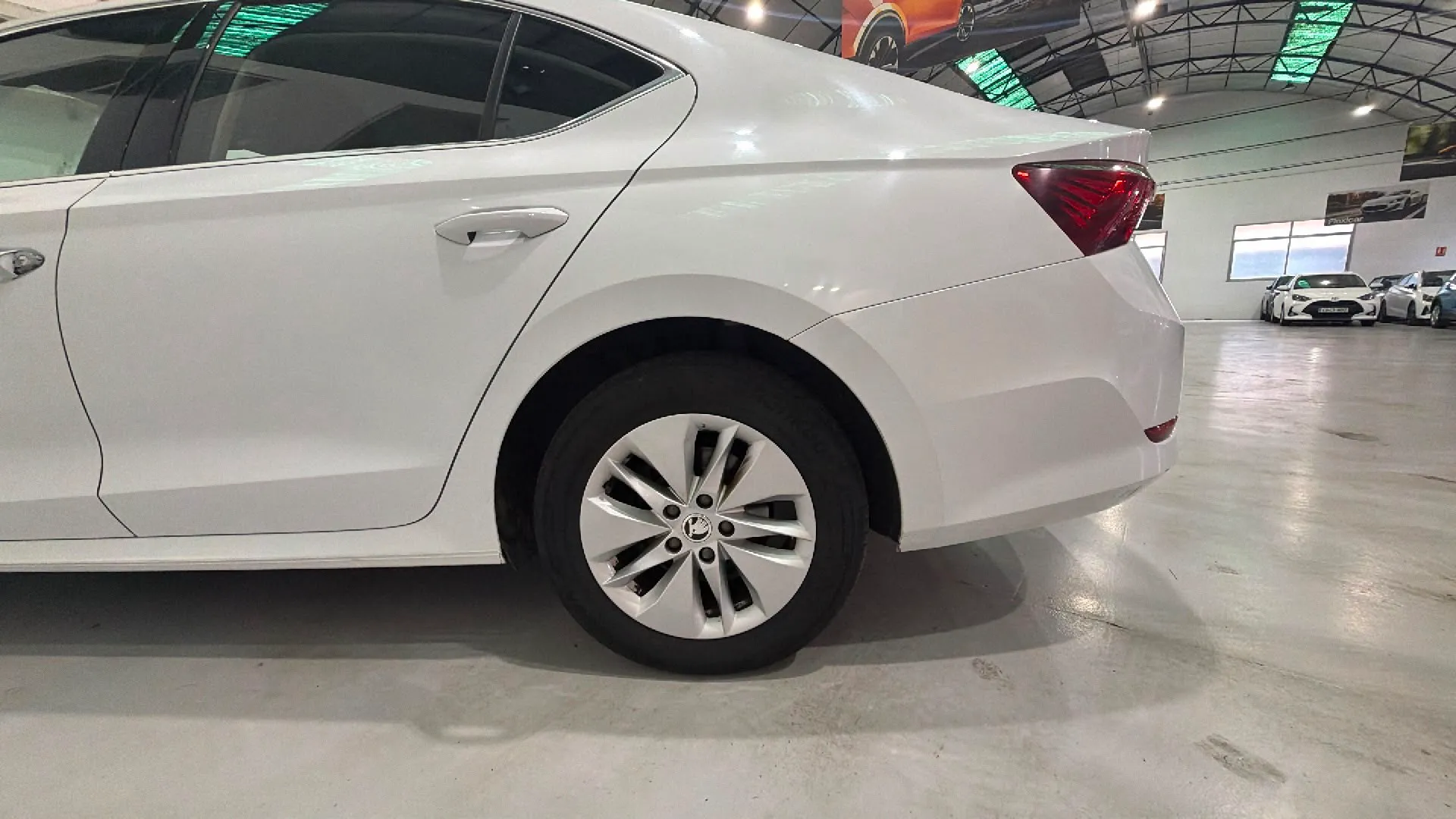 Škoda Octavia 2.0 TDI Ambition Plus - foto 23