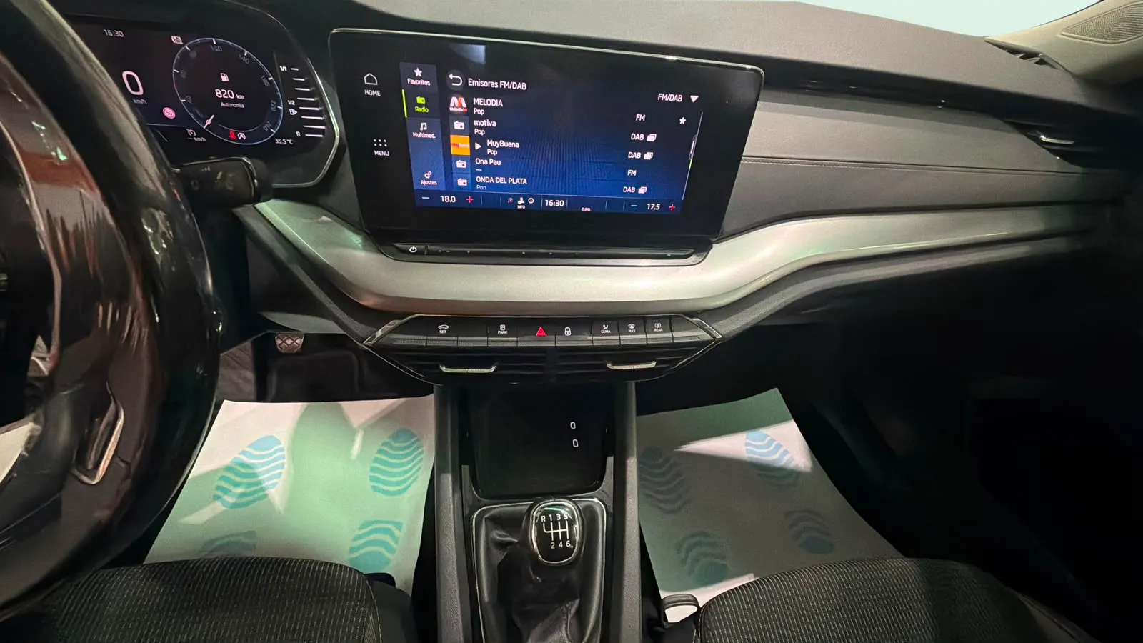 Škoda Octavia 2.0 TDI Ambition Plus - foto 12