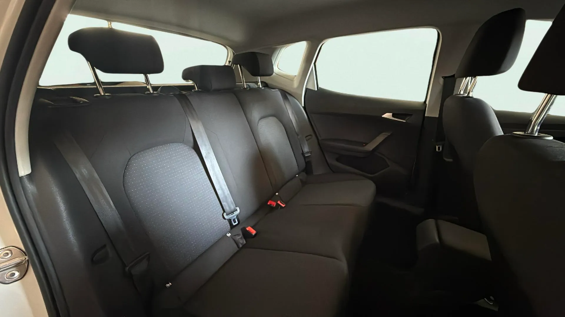 SEAT Arona 1.0 TSI Style - foto 8