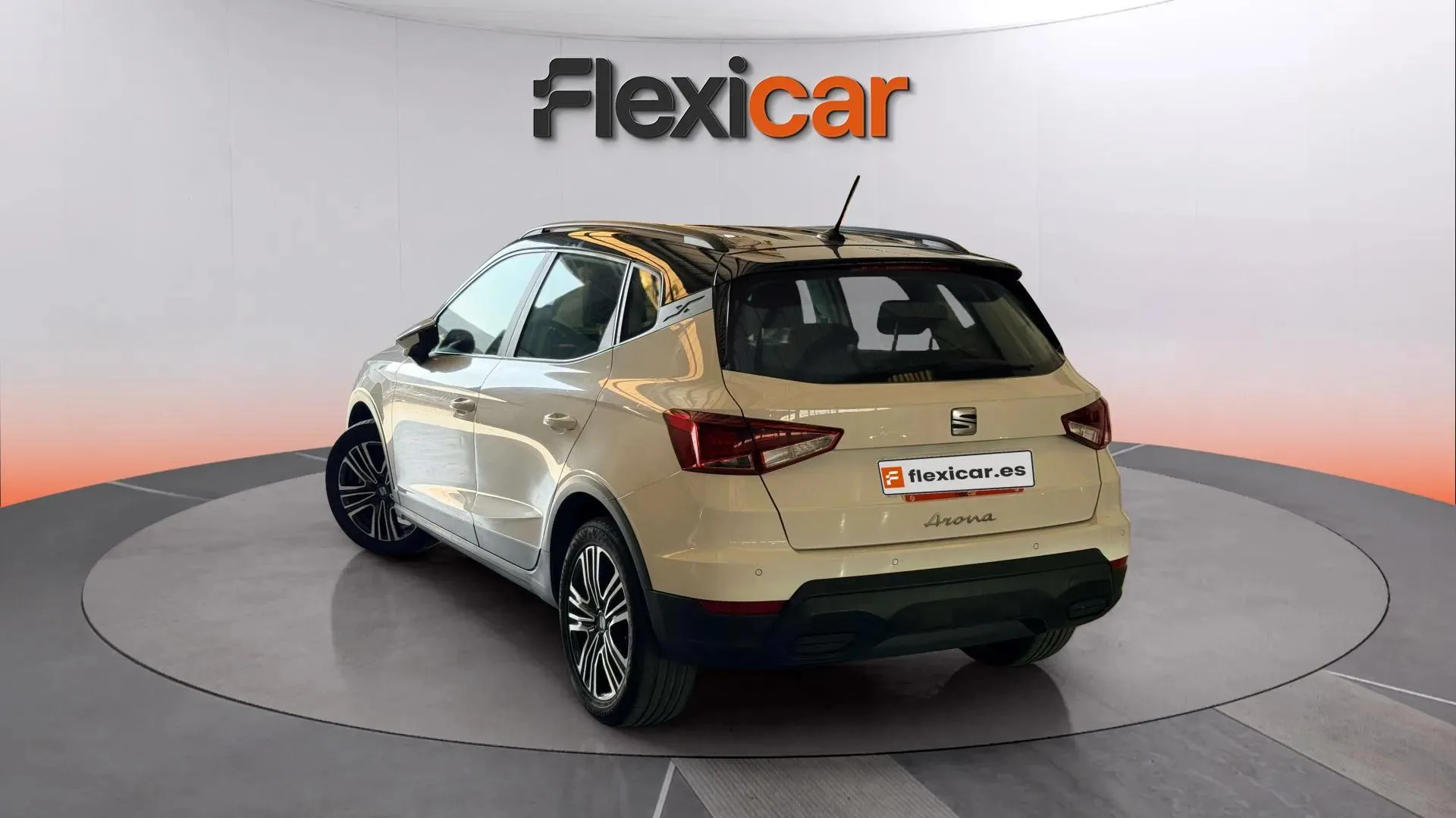SEAT Arona 1.0 TSI Style - foto 4