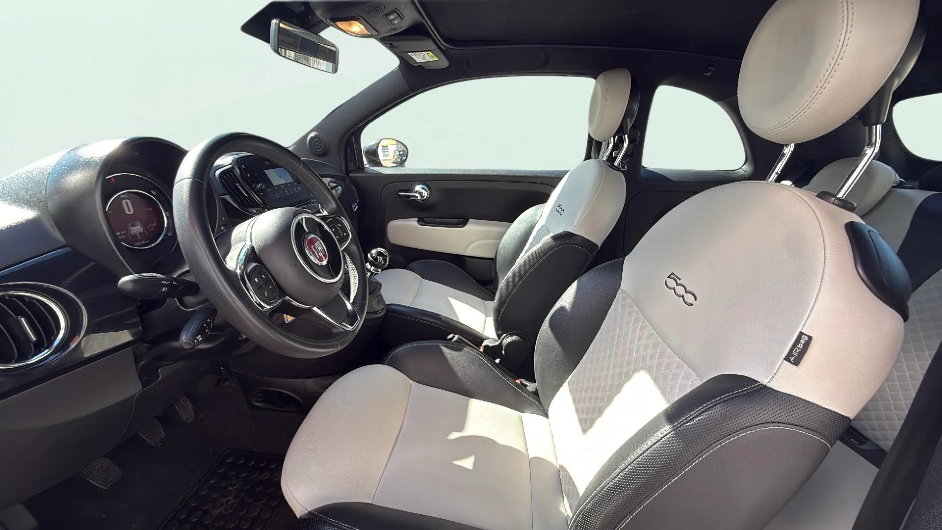 Fiat 500 Club 1.0 Hybrid - foto 18