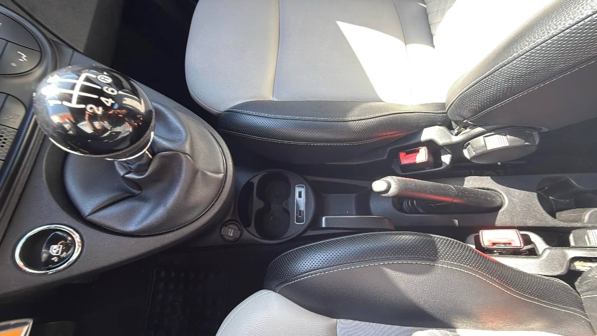 Fiat 500 Club 1.0 Hybrid - foto 15