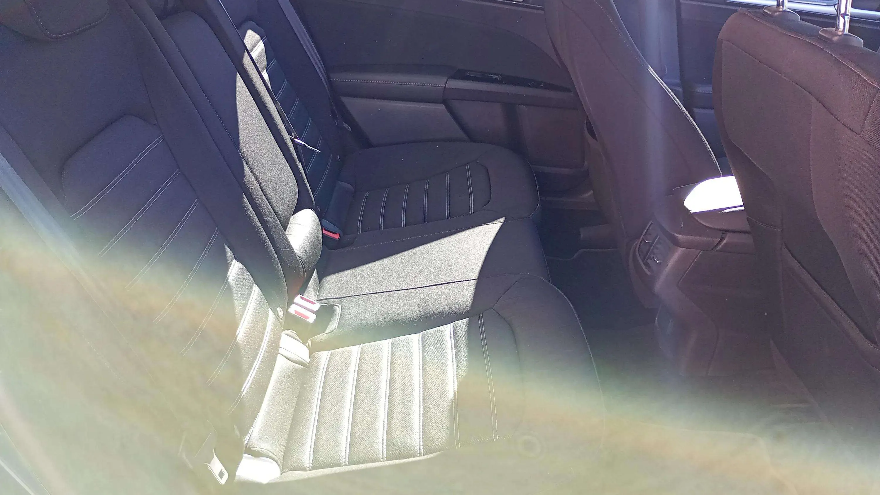 Ford Mondeo 2.0 Híbrido Trend HEV - foto 10