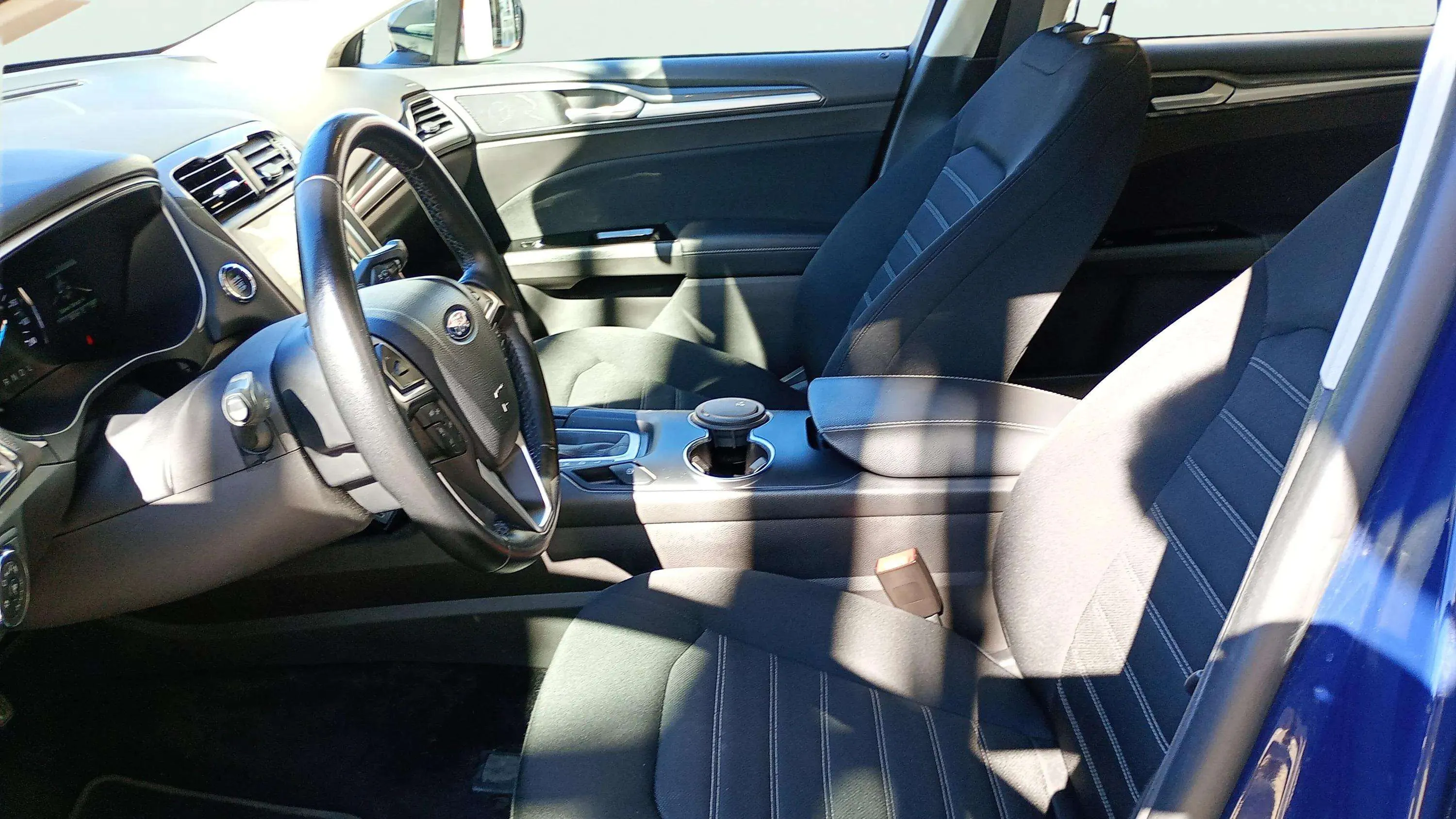 Ford Mondeo 2.0 Híbrido Trend HEV - foto 9
