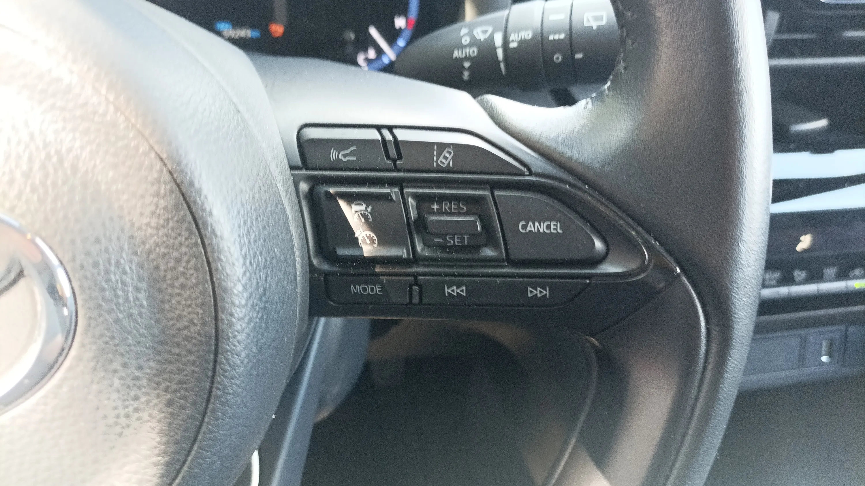Toyota Yaris 1.5 120H Active Tech - foto 12
