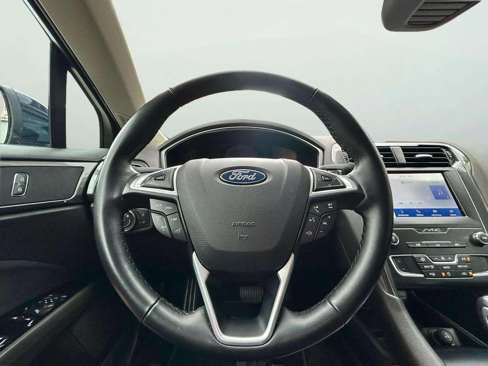 Ford Mondeo 2.0 Híbrido Trend HEV SB - foto 10