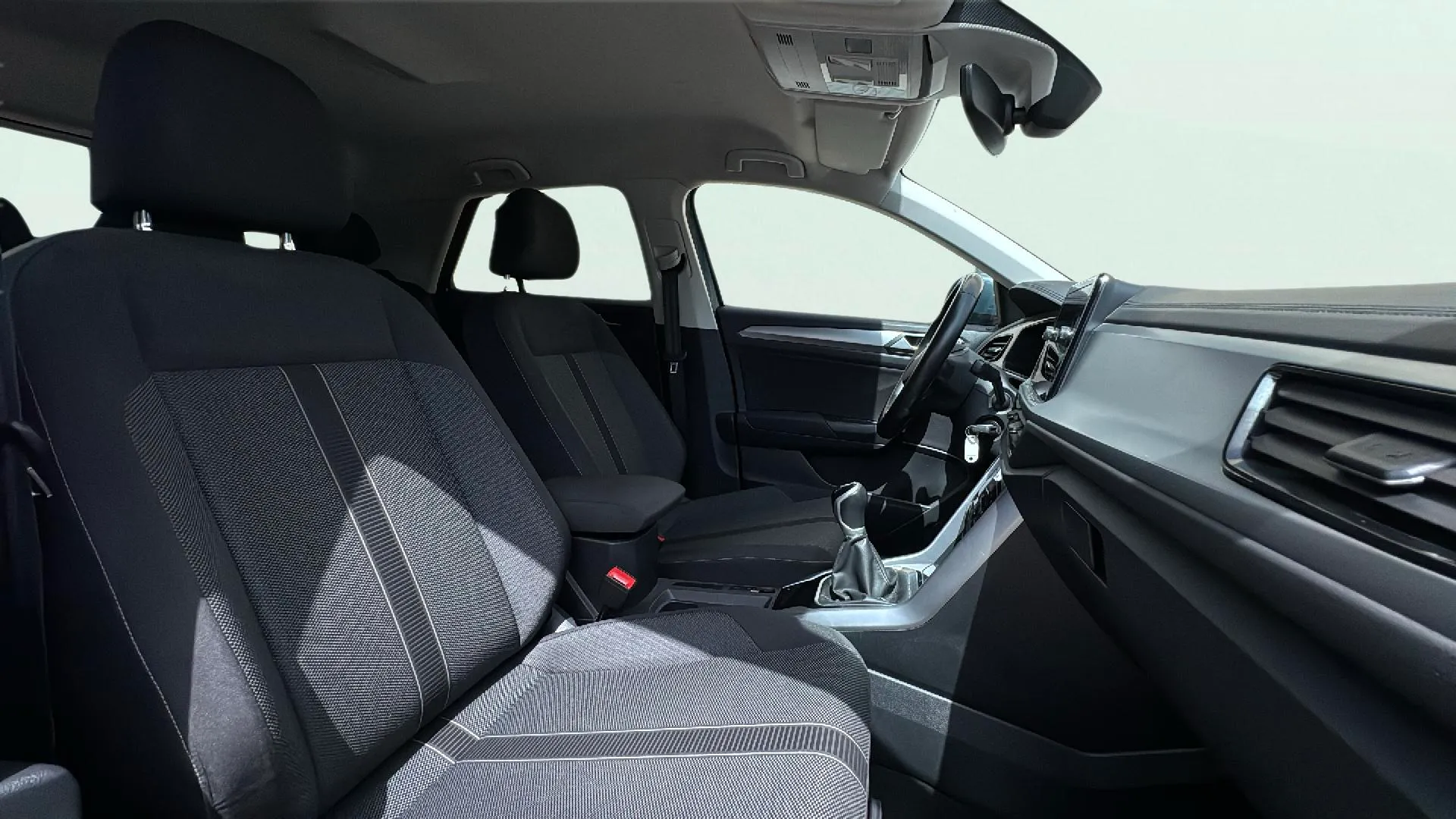 Volkswagen T-Roc Business 1.0 TSI - foto 15
