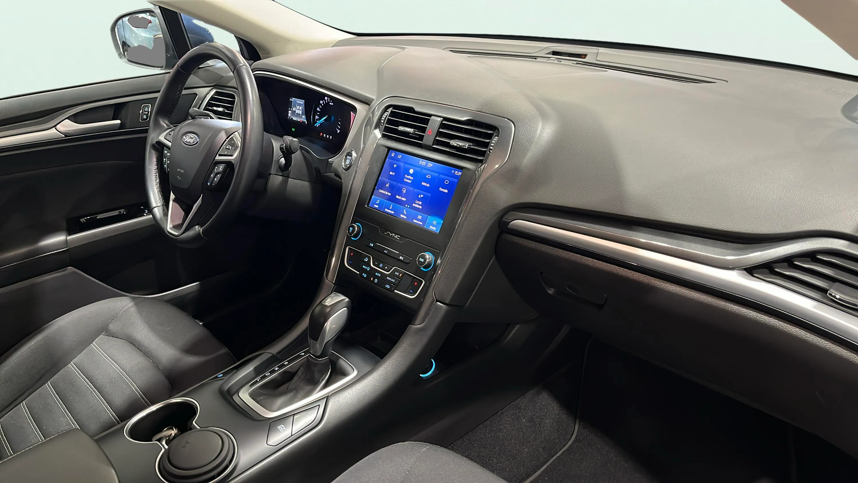 Ford Mondeo 2.0 Híbrido Trend HEV - foto 12