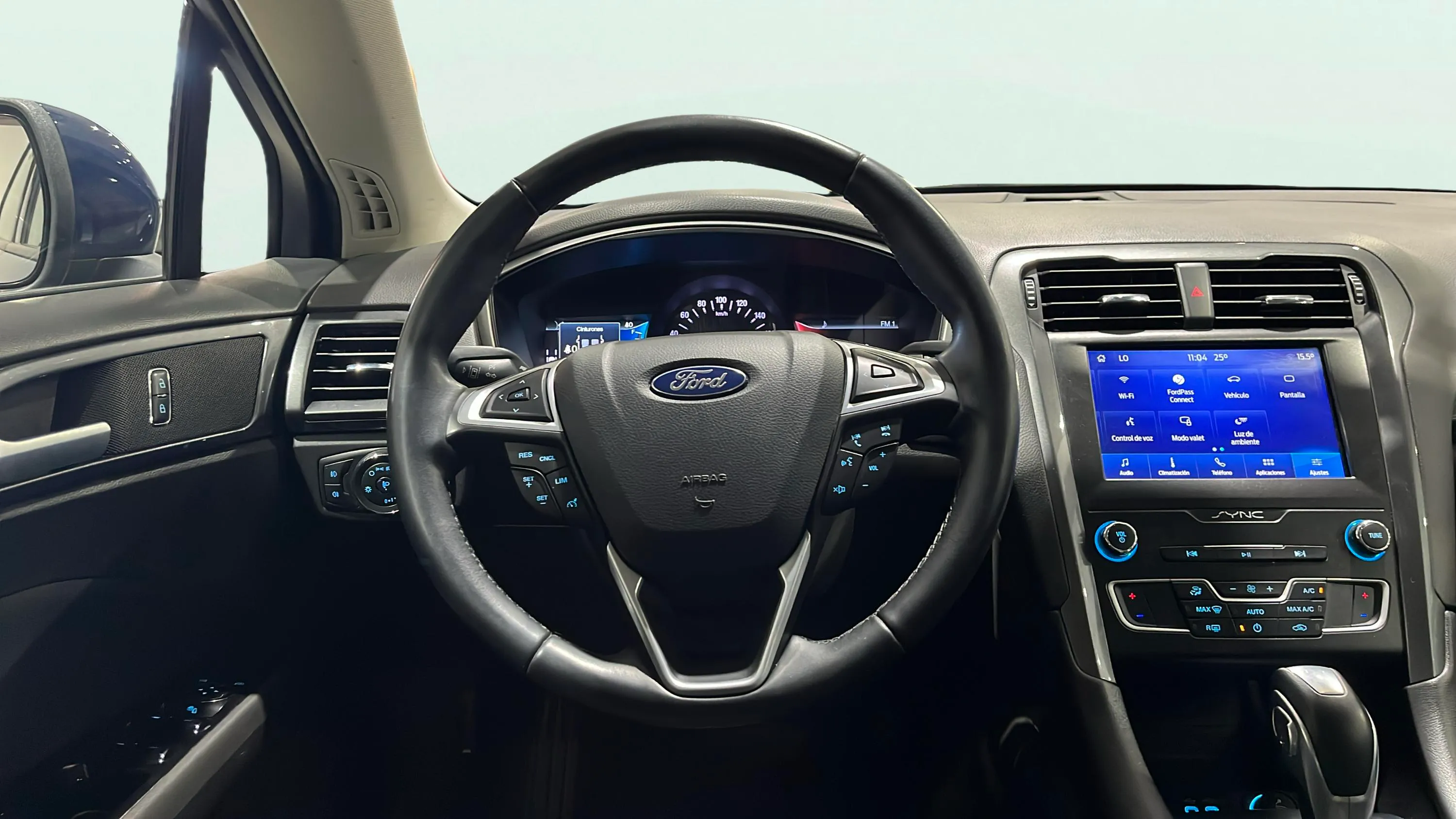 Ford Mondeo 2.0 Híbrido Trend HEV - foto 28