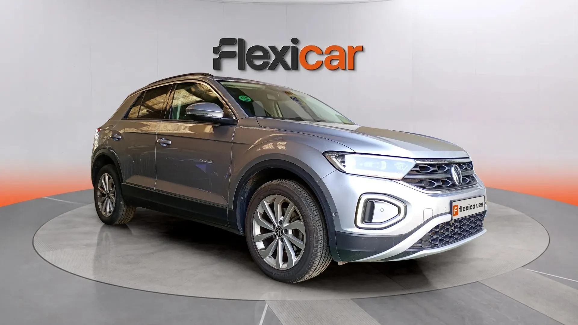 Volkswagen T-Roc "Más" 1.0 TSI - foto 1