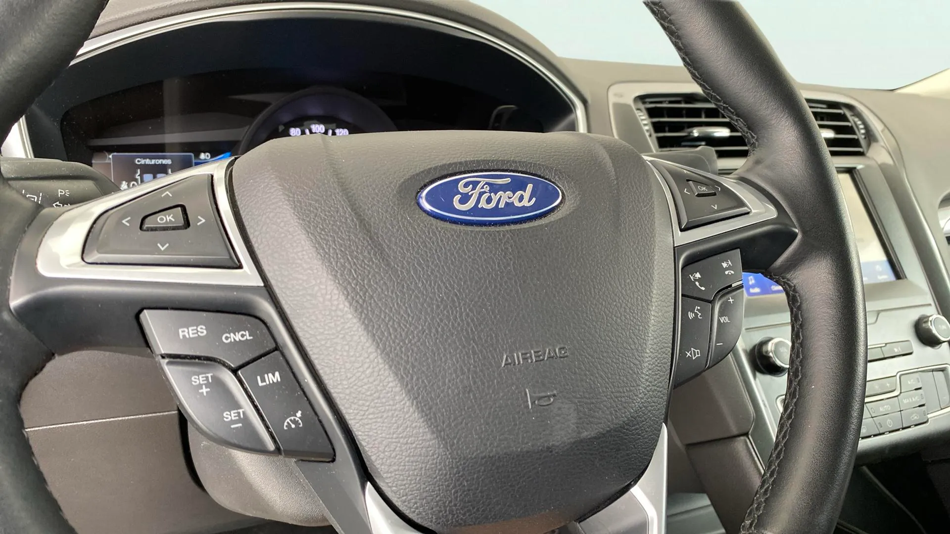 Ford Mondeo 2.0 Híbrido Trend HEV - foto 14