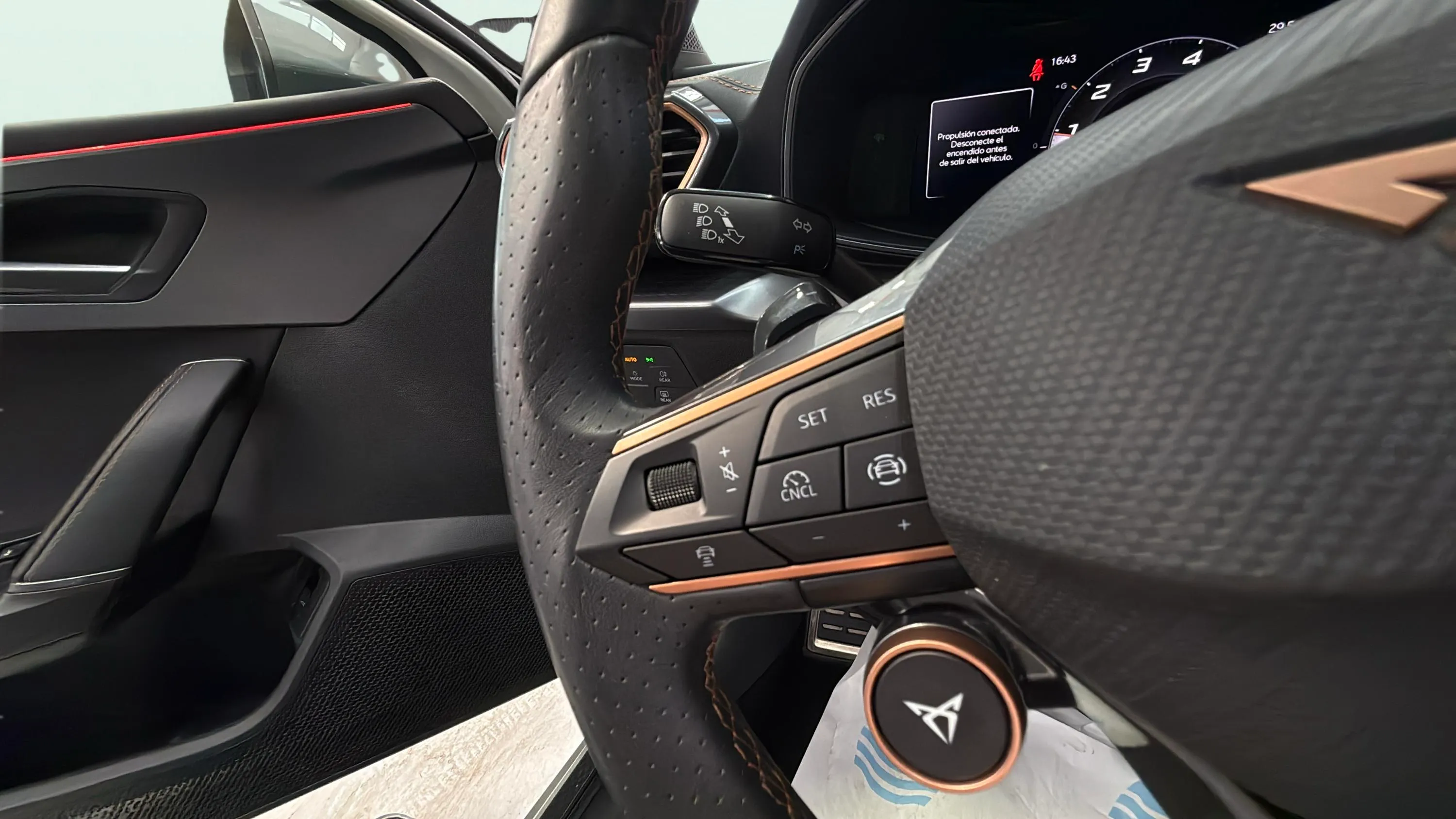 Cupra León SP 1.5 eTSI DSG - foto 14