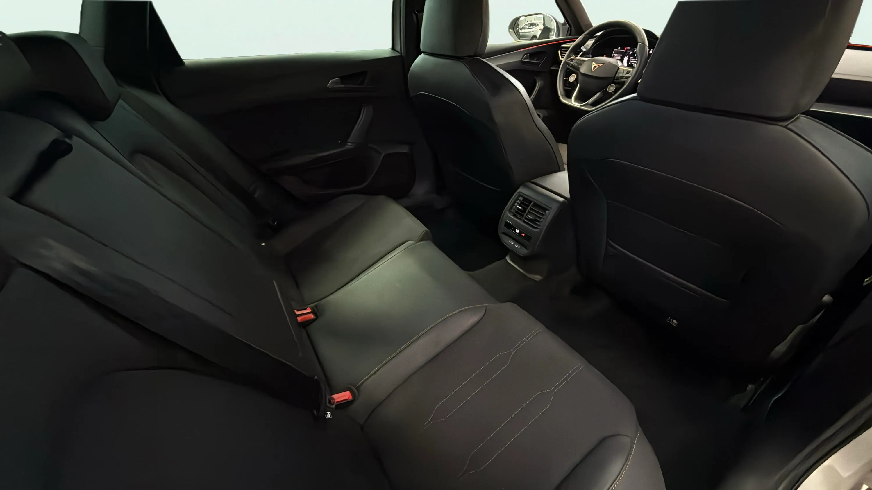 Cupra León SP 1.5 eTSI DSG - foto 26