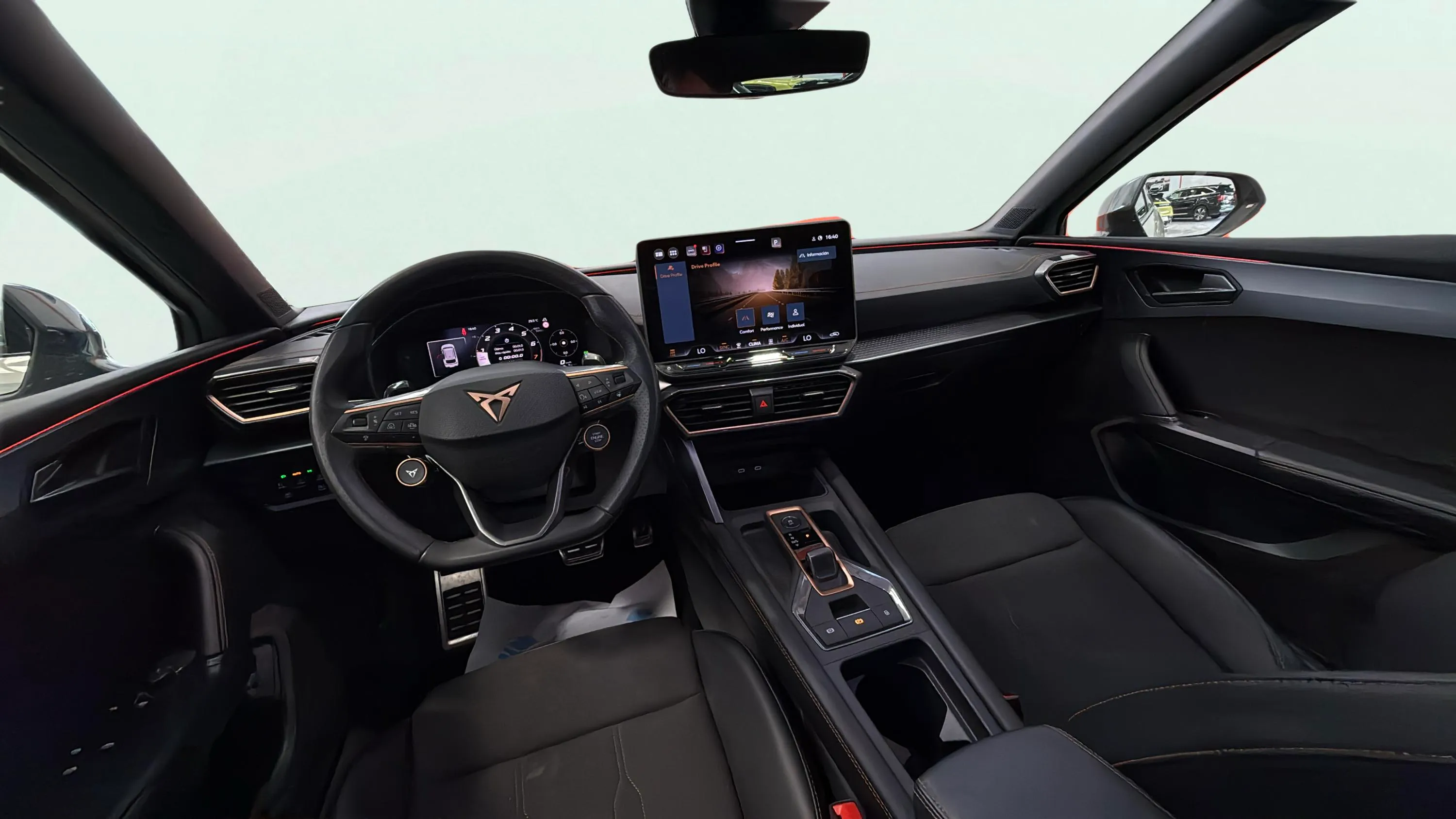 Cupra León SP 1.5 eTSI DSG - foto 17