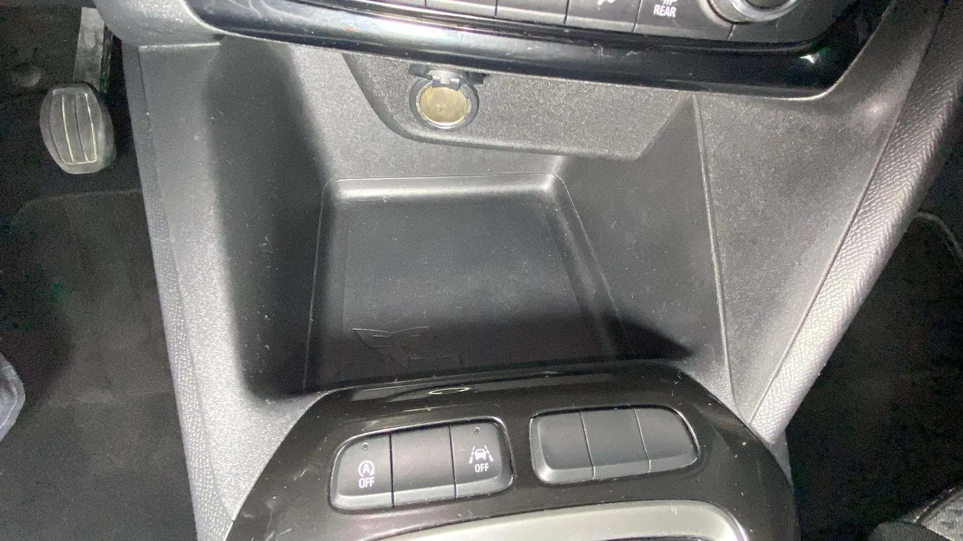 Opel Corsa 1.2T XHL - foto 25