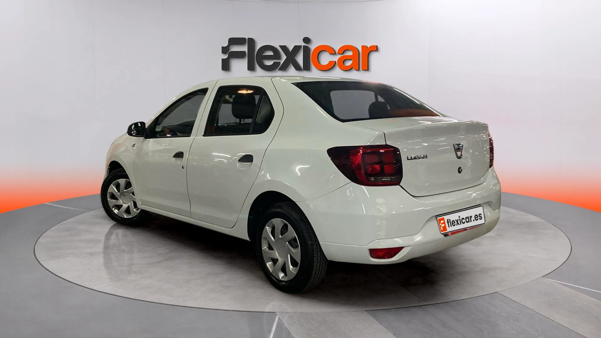 Dacia Logan Essential TCe GLP 18 - foto 6