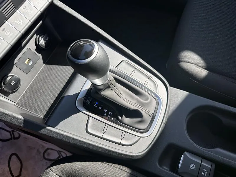 Hyundai Kona 1.6 GDI HEV Maxx - foto 16