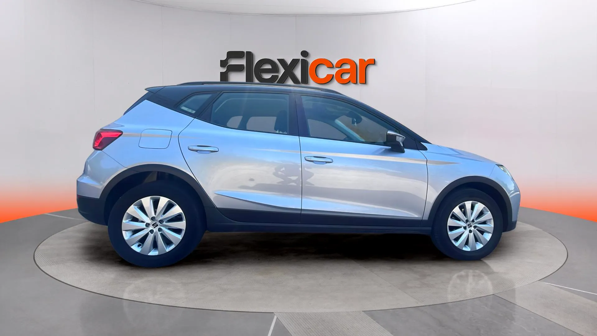 SEAT Arona 1.0 TSI DSG Style XM Editio - foto 8