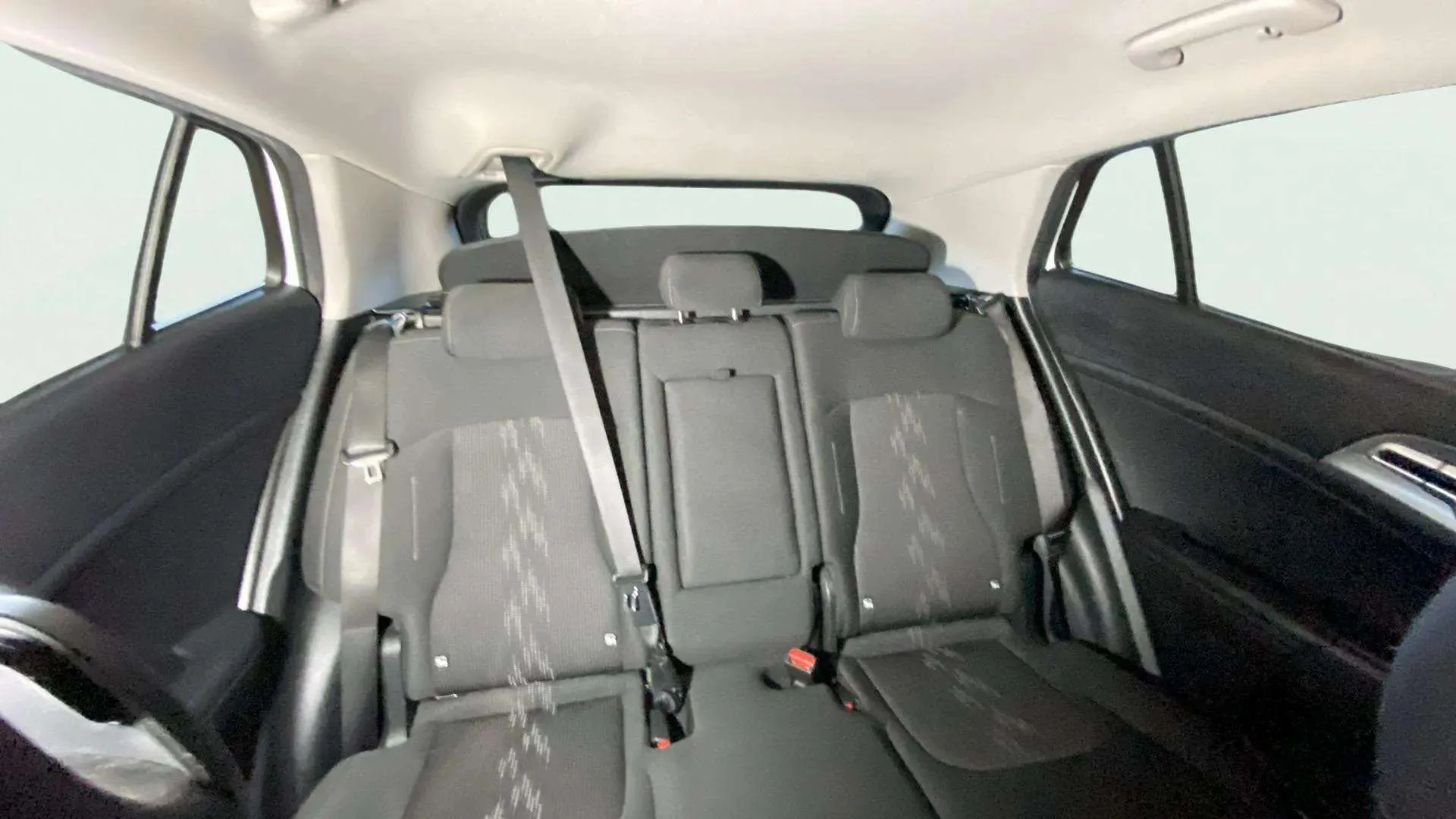 Kia Sportage 1.6 T-GDi MHEV Drive 4x2 - foto 17