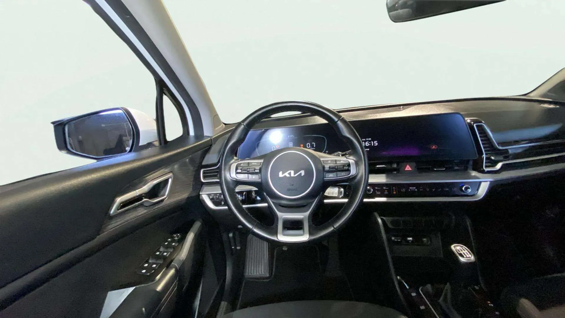 Kia Sportage 1.6 T-GDi MHEV Drive 4x2 - foto 15