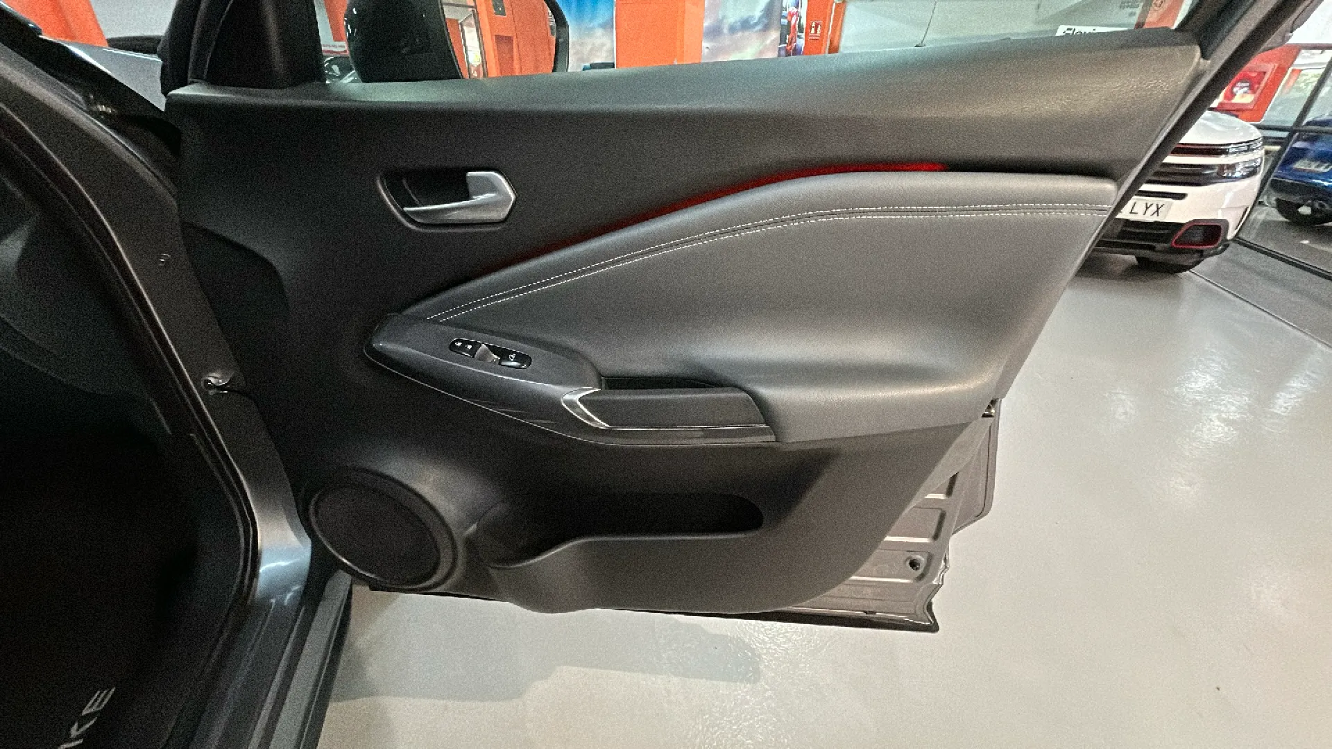 Nissan Juke DIG-T DCT N-Connecta - foto 24