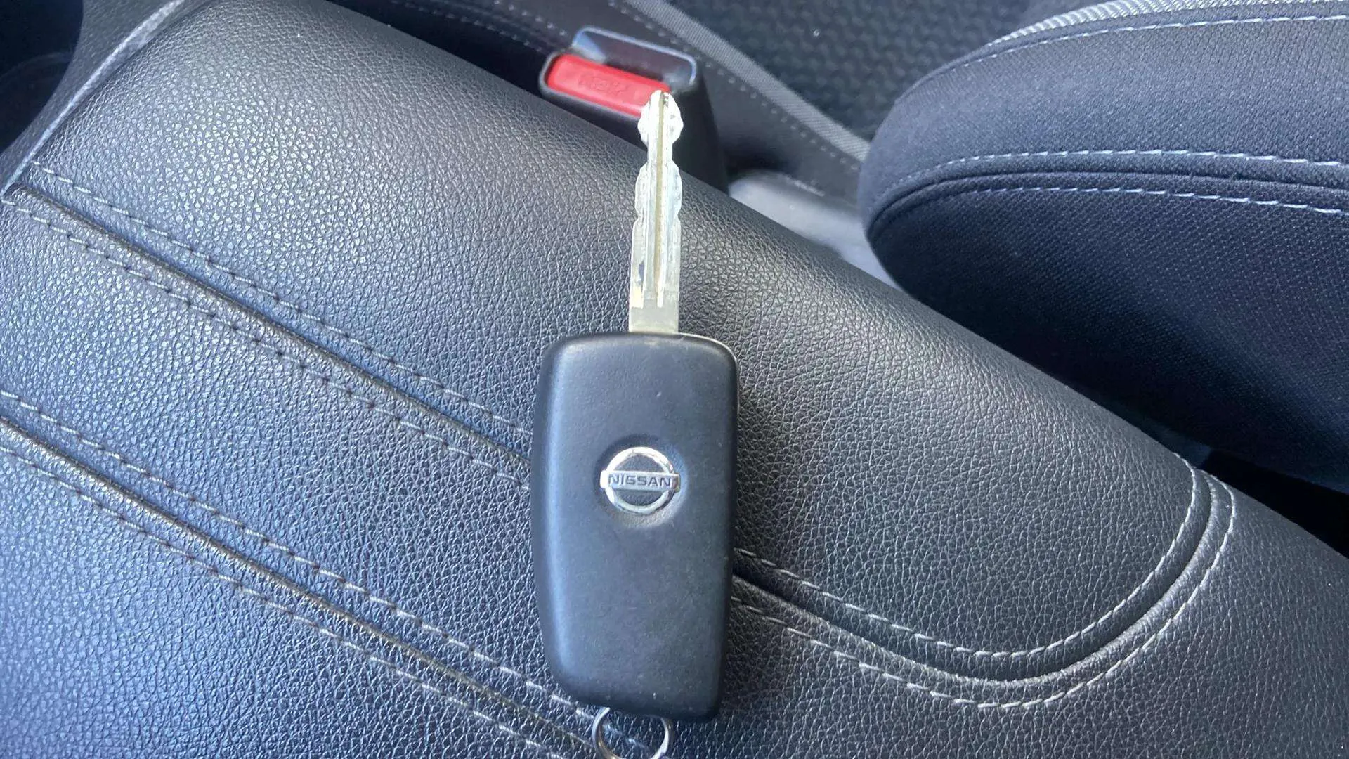 Nissan Qashqai dCi N-Connecta - foto 18
