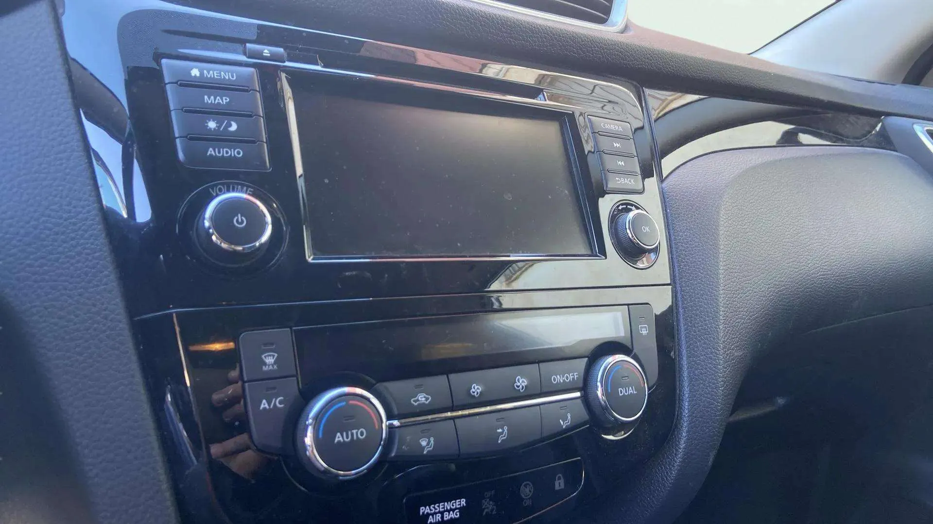Nissan Qashqai dCi N-Connecta - foto 17