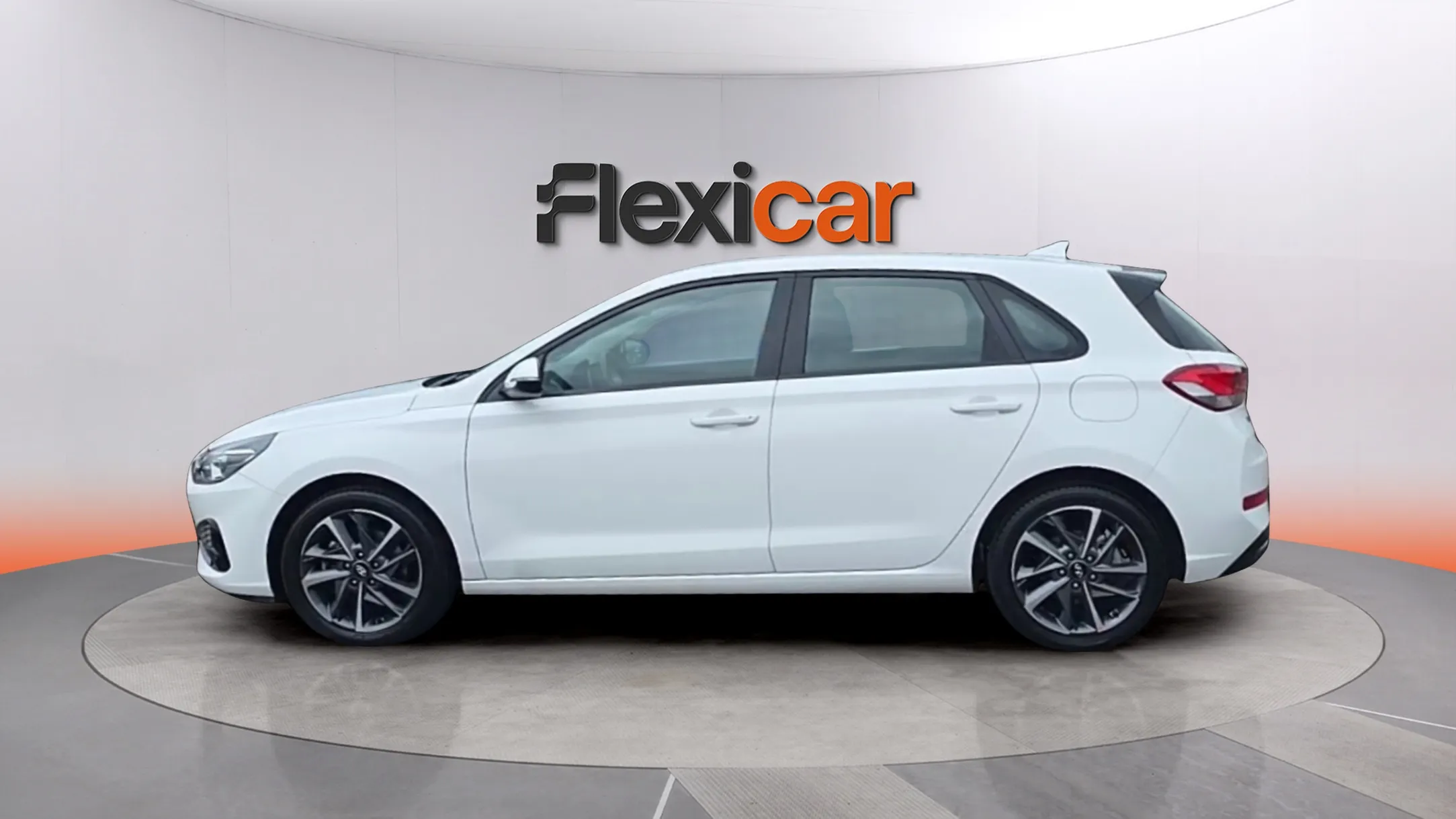Hyundai i30 1.5 DPI Klass SLX - foto 4