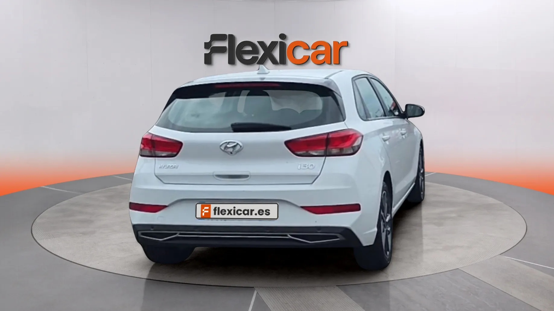 Hyundai i30 1.5 DPI Klass SLX - foto 6