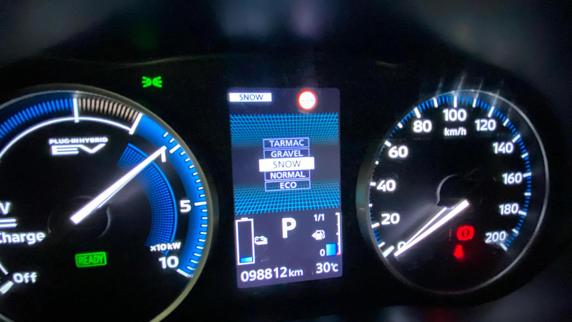 Mitsubishi Eclipse Cross 2.4 PHEV Kaiteki 4WD - foto 11