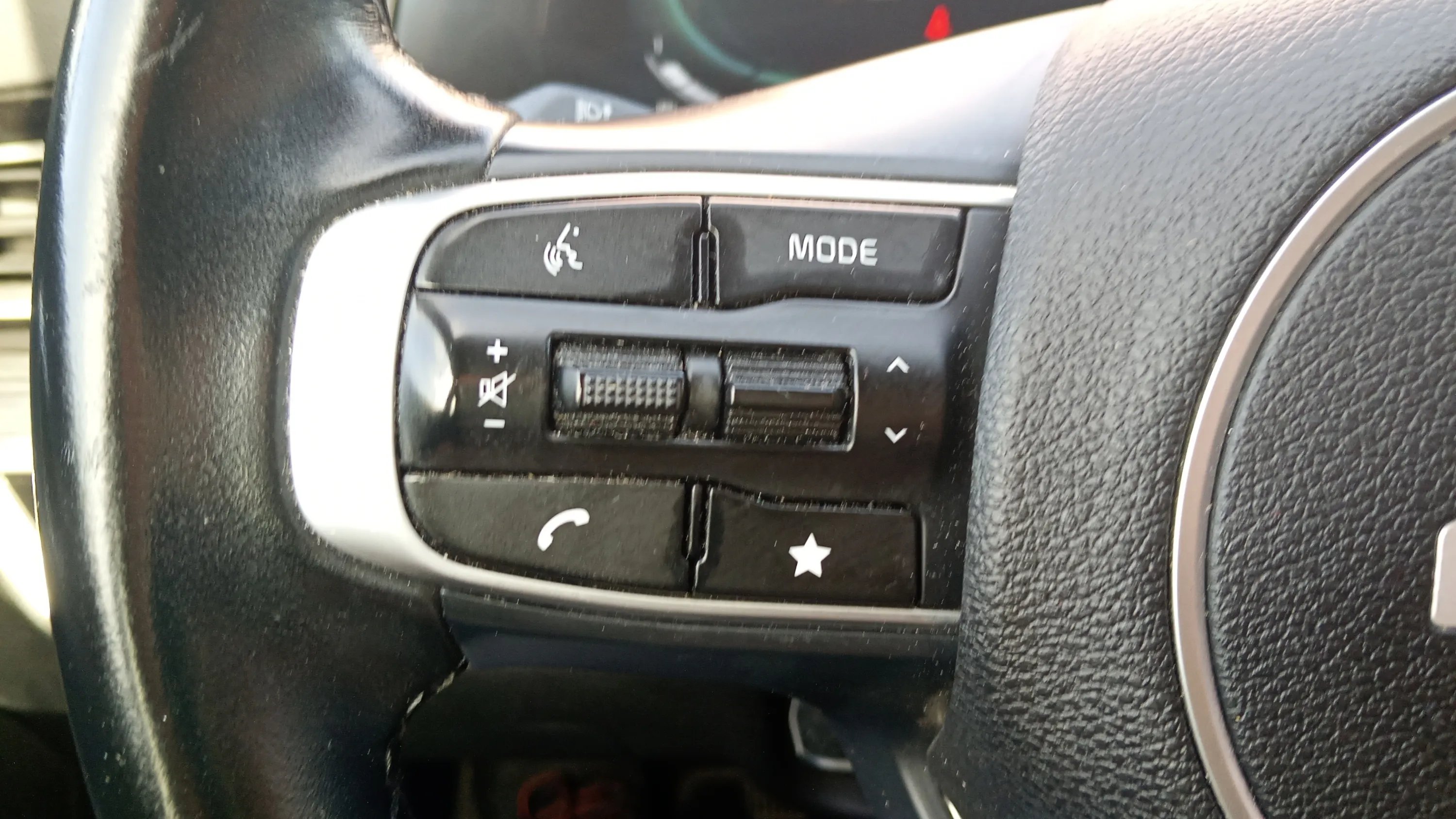Kia Sportage 1.6 CRDi MHEV Business 4x2 - foto 21