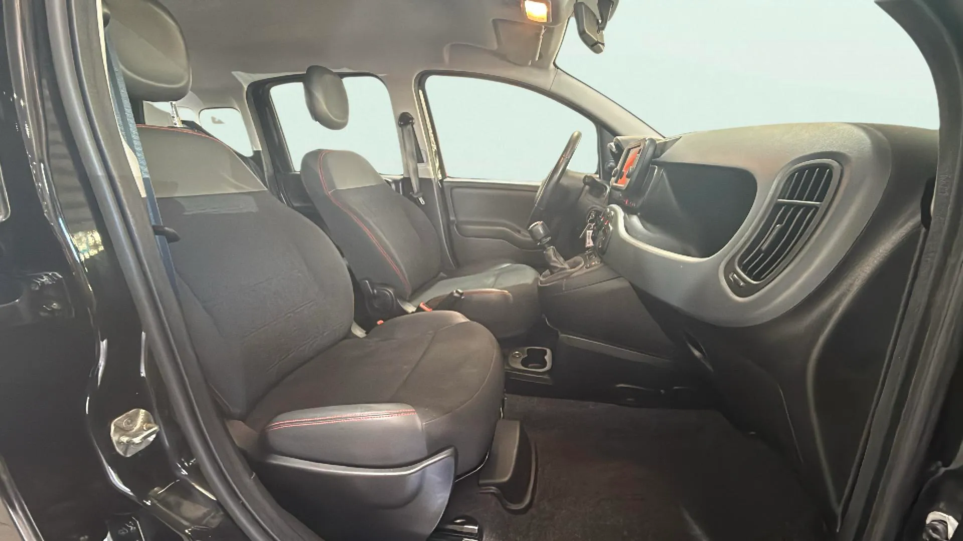 Fiat Panda Red 1.0 Hybrid - foto 13