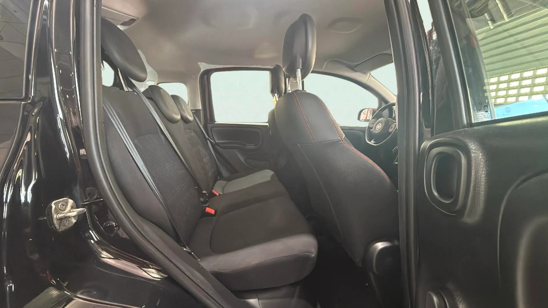 Fiat Panda Red 1.0 Hybrid - foto 14