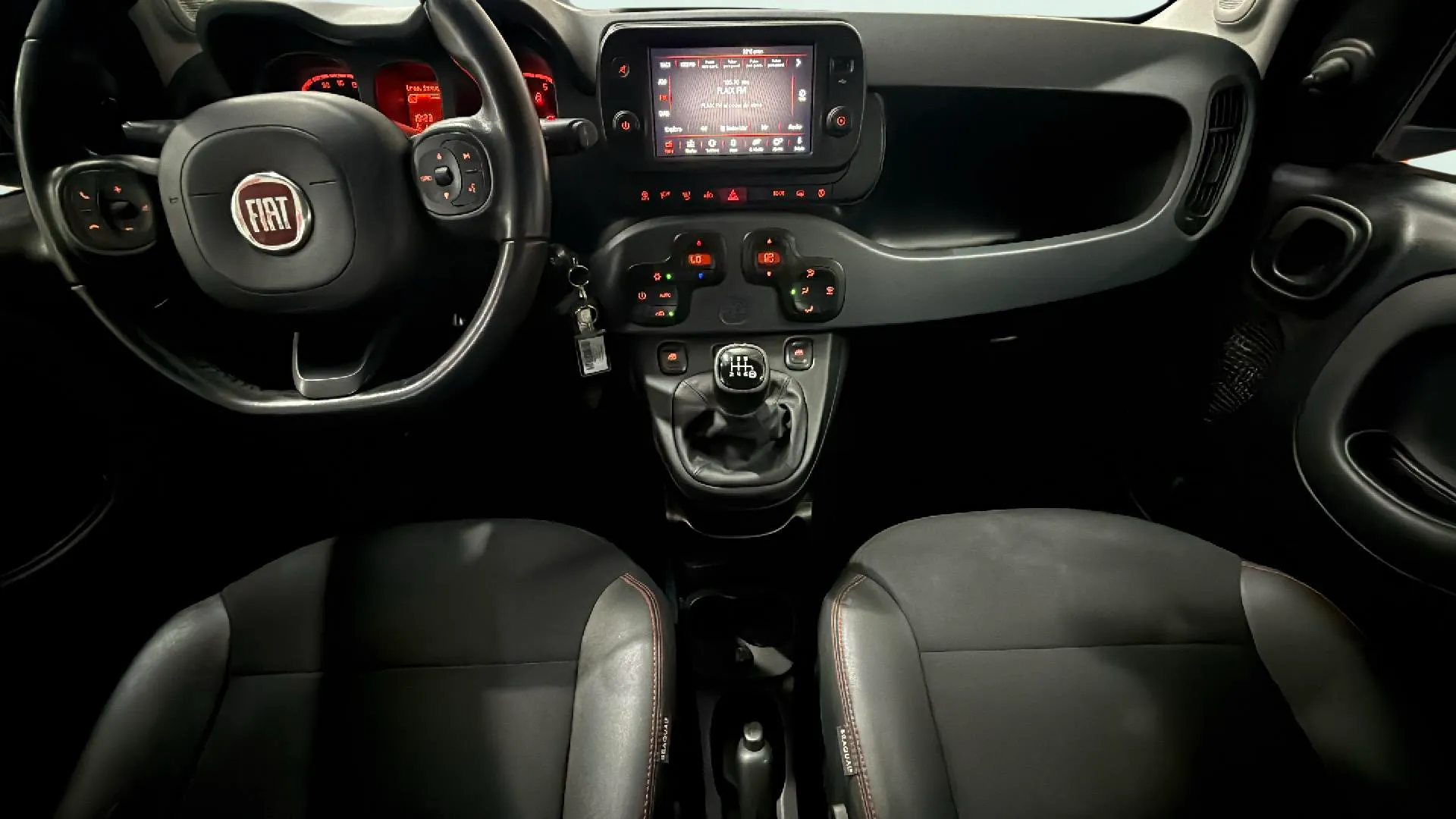 Fiat Panda Red 1.0 Hybrid - foto 10