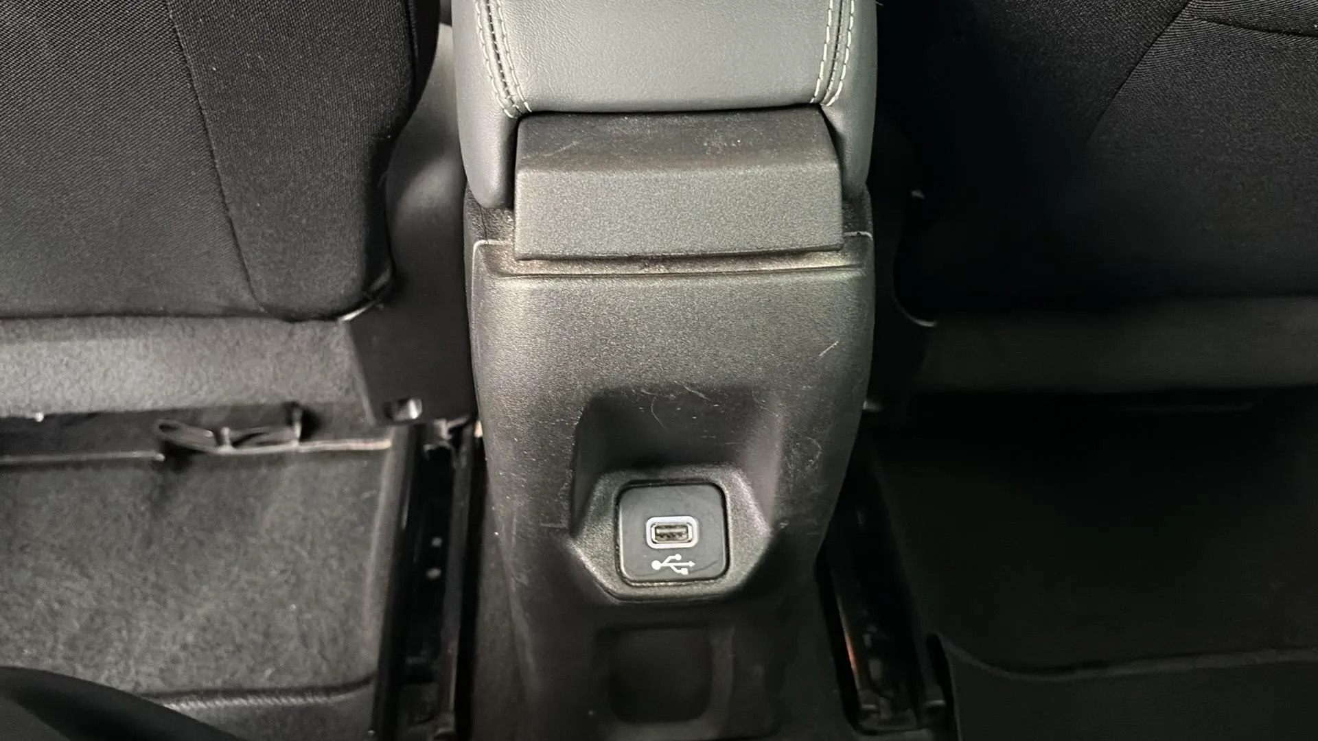 Jeep Renegade 4xe 1.3 PHEV Limited - foto 27