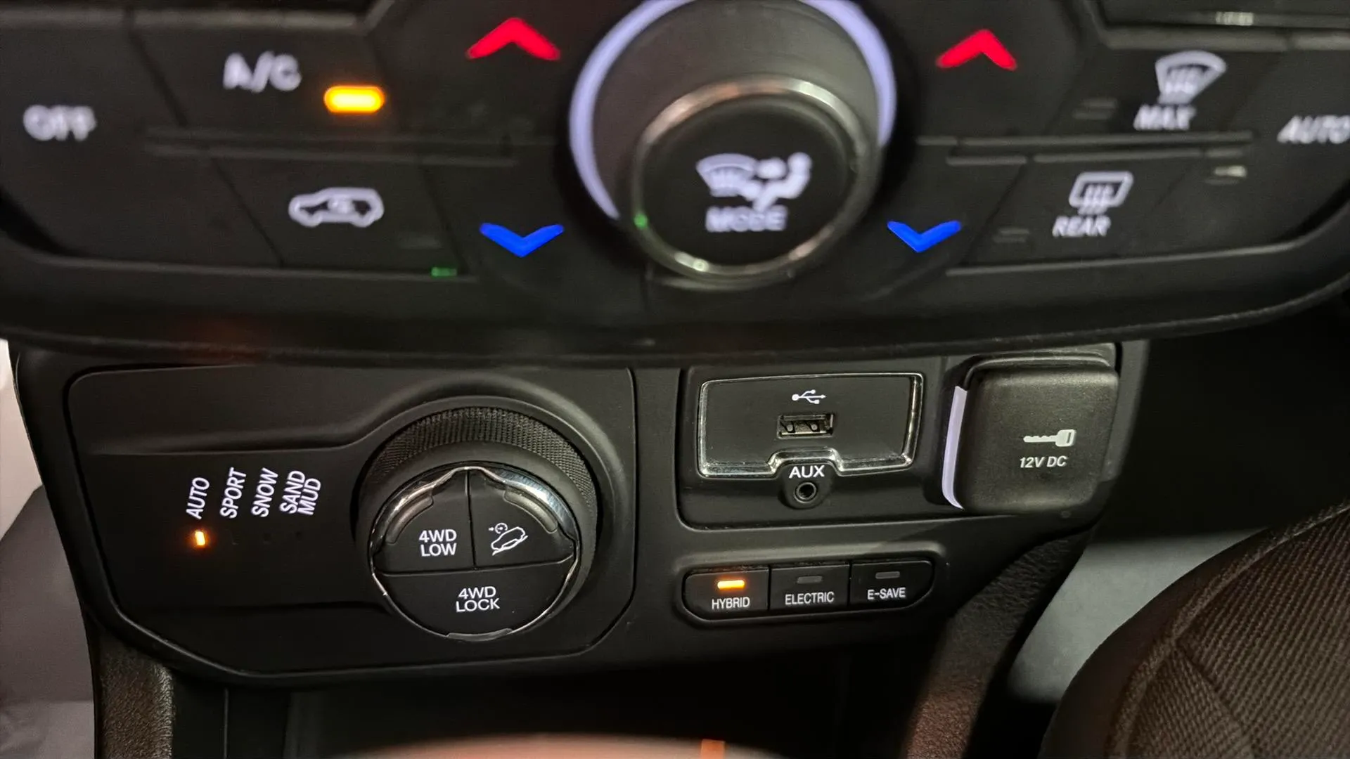 Jeep Renegade 4xe 1.3 PHEV Limited - foto 19