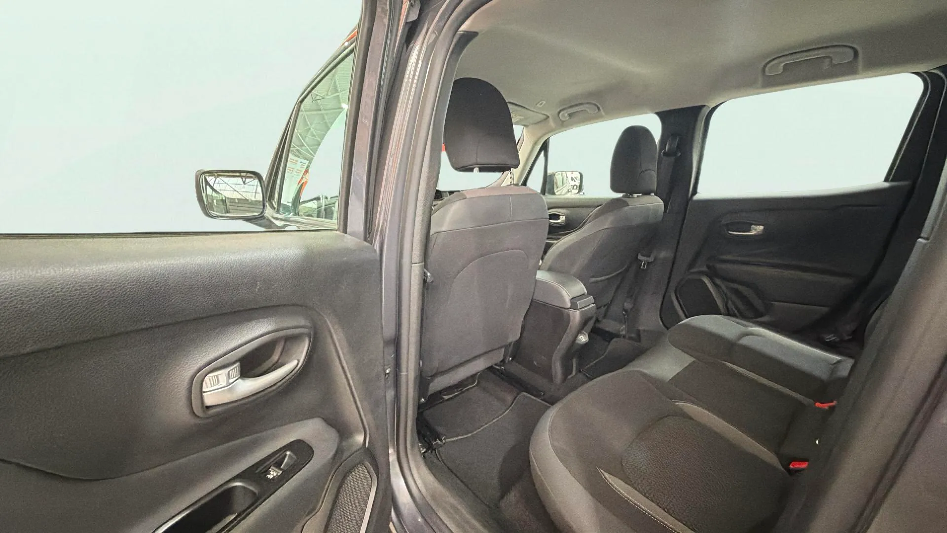 Jeep Renegade 4xe 1.3 PHEV Limited - foto 22