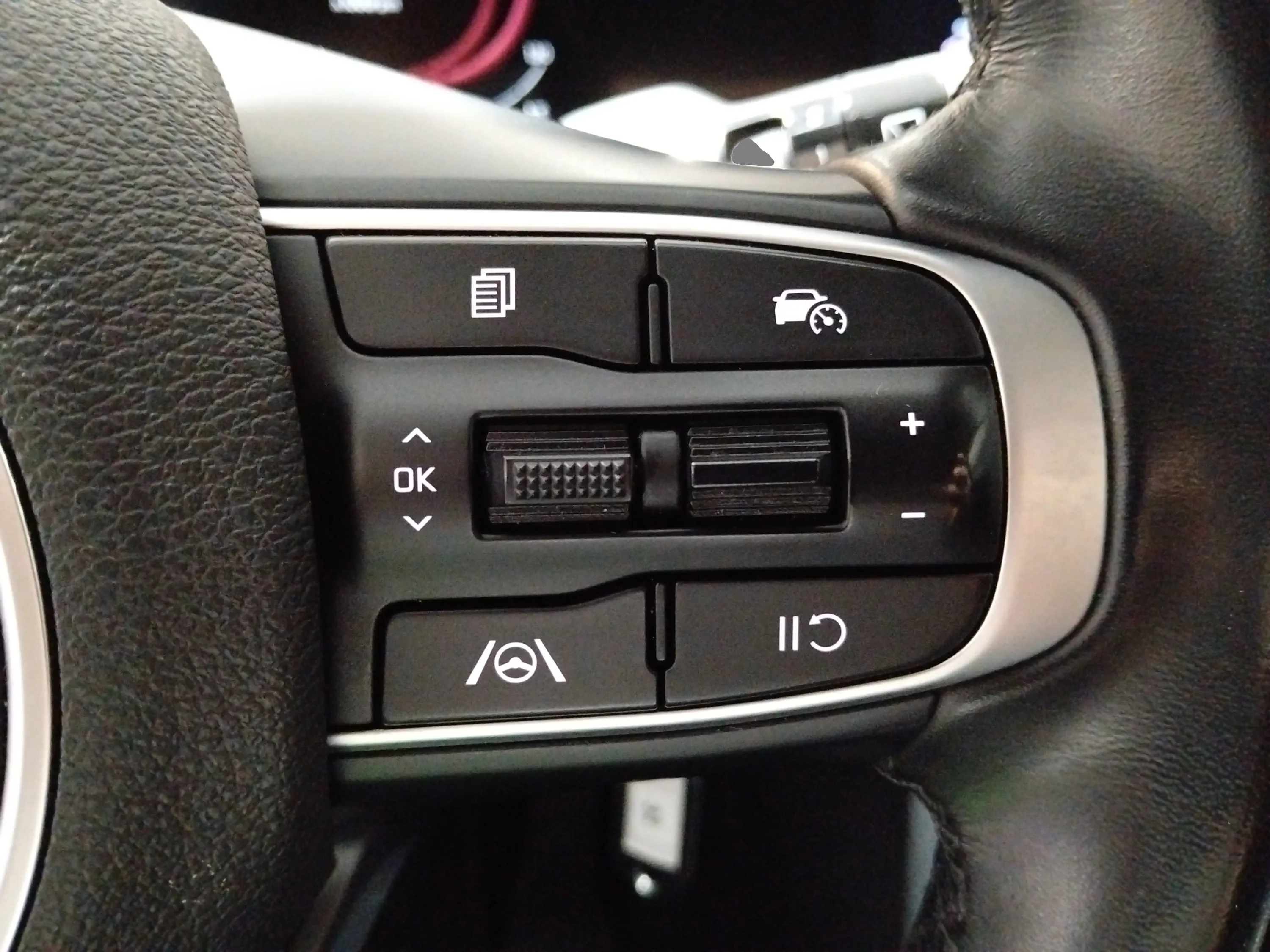 Kia Sportage 1.6 CRDi MHEV Business 4x2 - foto 23