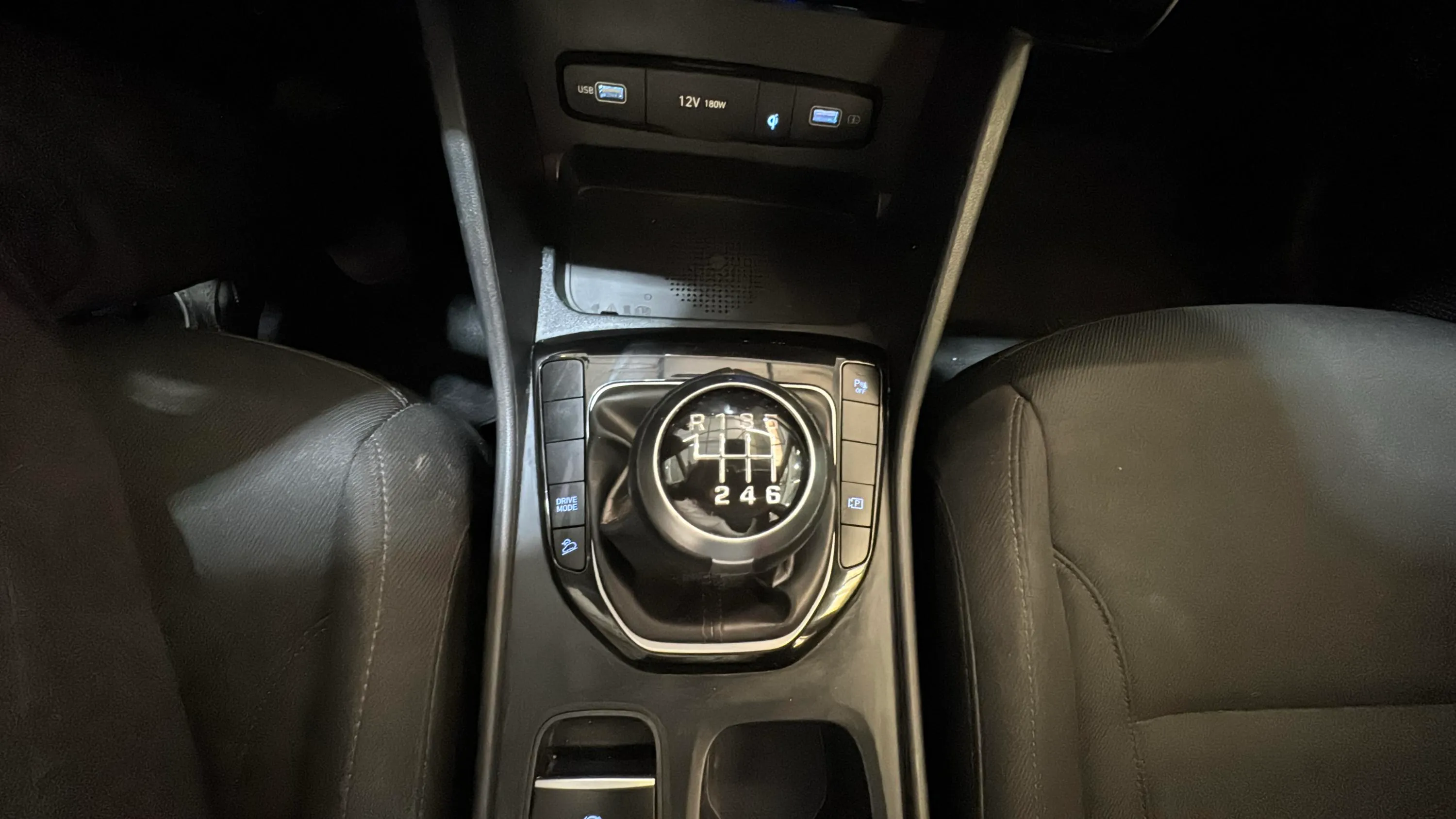 Hyundai Tucson 1.6 T-GDi Maxx - foto 17