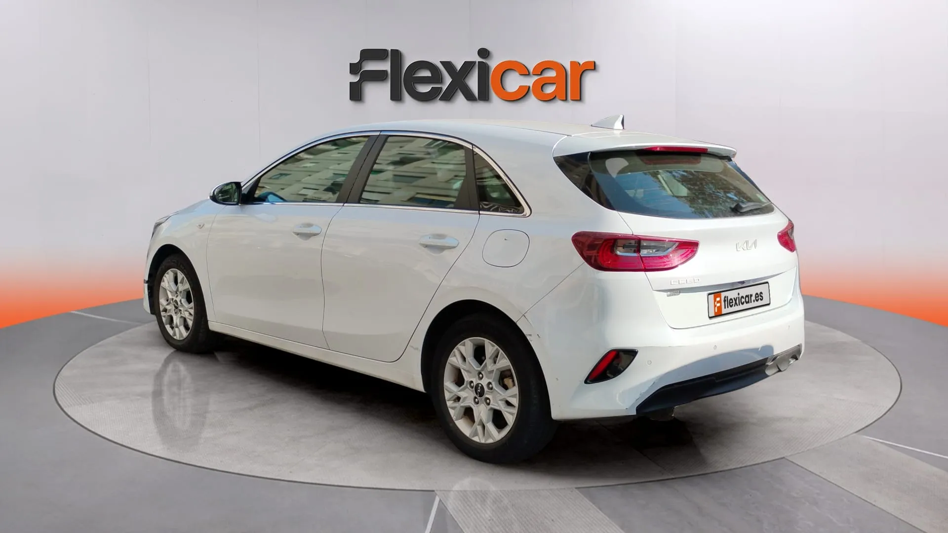 Kia Ceed 1.6 MHEV iMT Drive - foto 5
