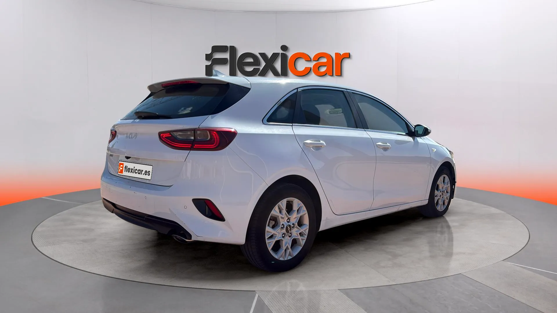 Kia Ceed 1.6 MHEV iMT Drive - foto 7