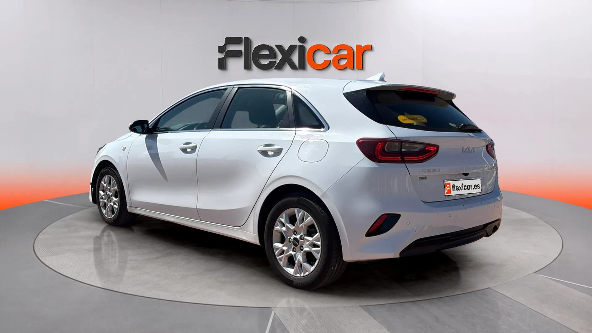 Kia Ceed 1.6 MHEV iMT Drive - foto 4